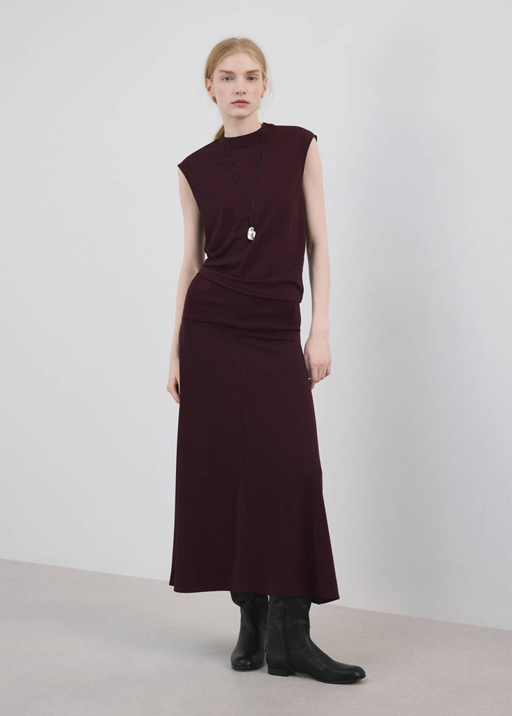 Fine knit midi skirt — Wine