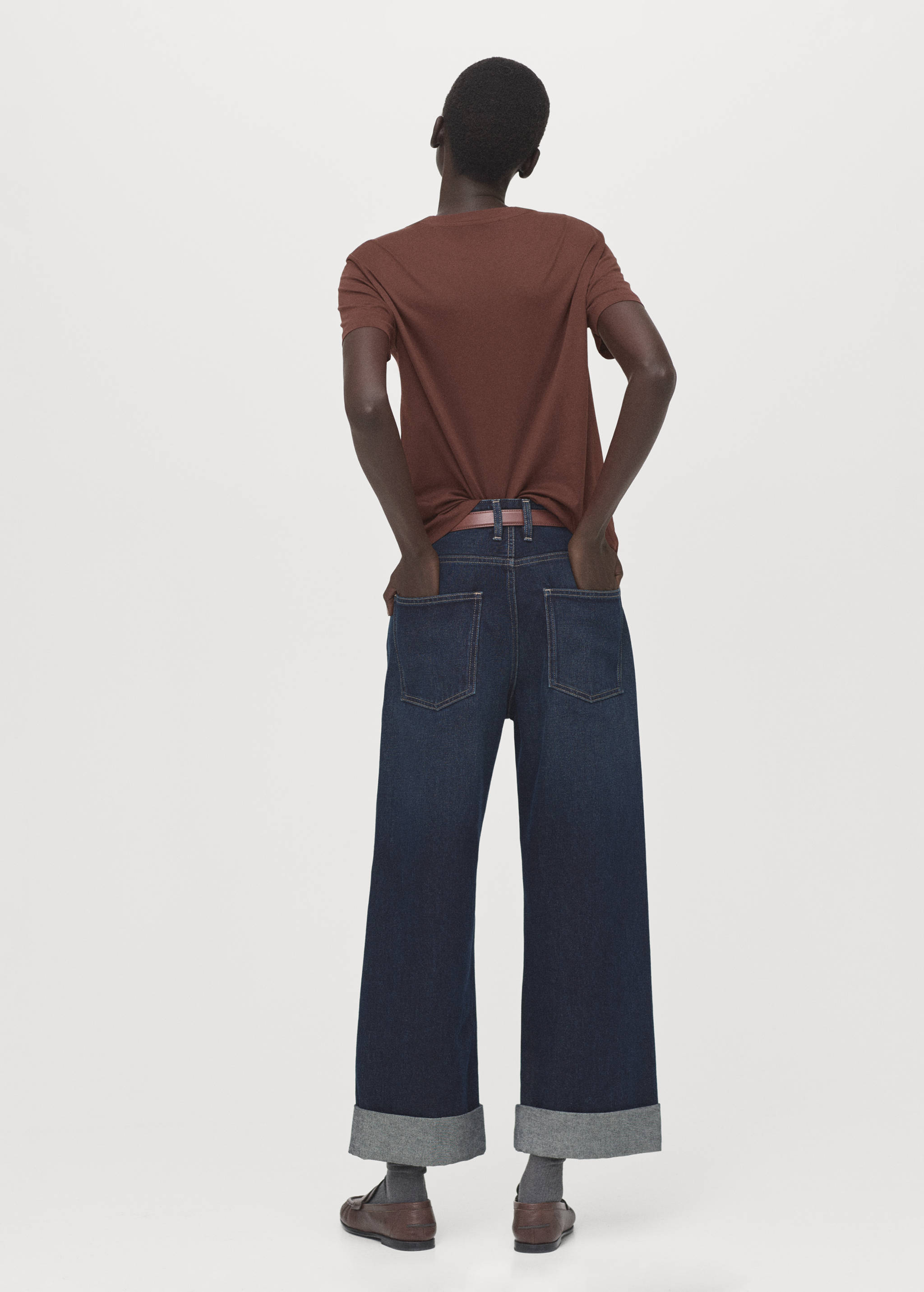 Short-sleeved cotton t-shirt - Reverse of the article