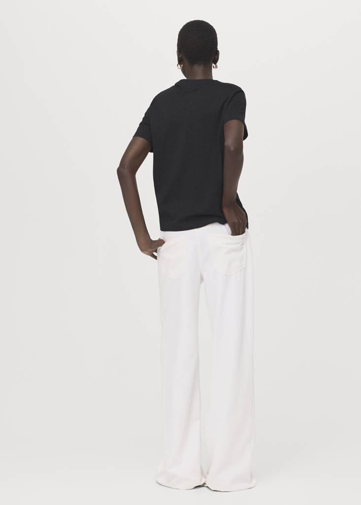 Short-sleeved cotton t-shirt — Black
