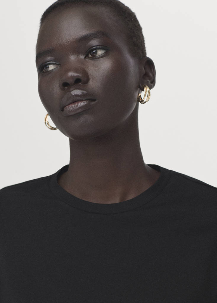 Short-sleeved cotton t-shirt — Black