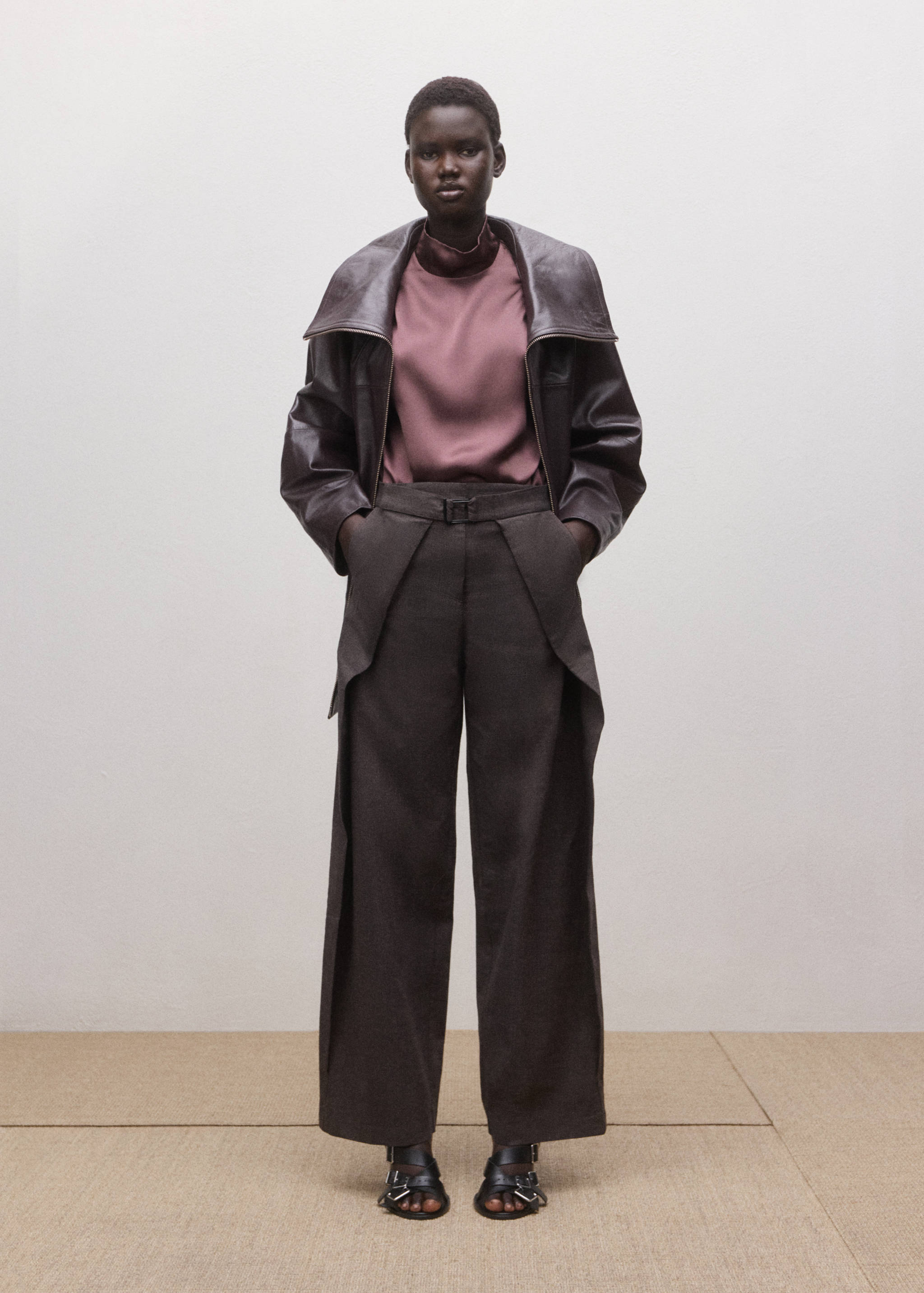 Blusa 100% seda satinada - Plano general, Burdeos. Ref: 27054095-00.