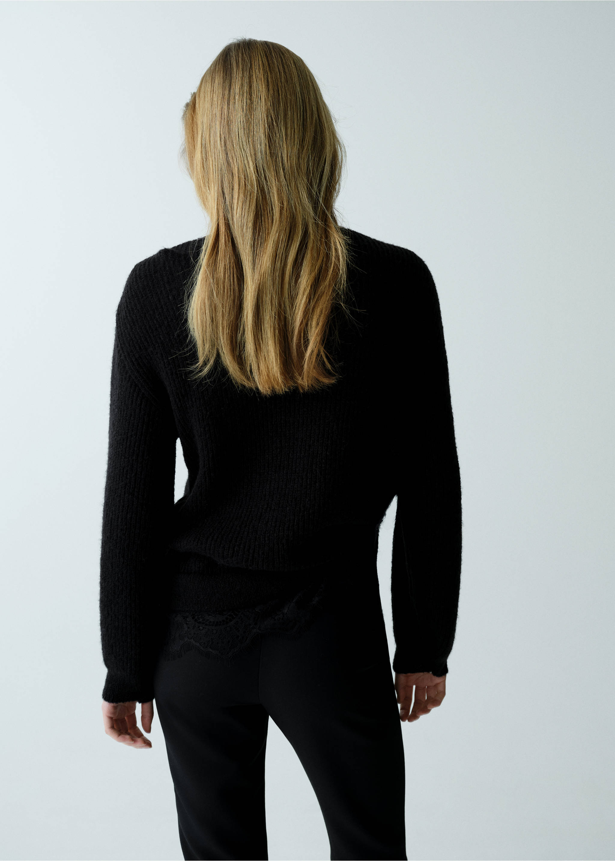 Jumper with lace detail - Reverse of the article, Black. Ref: 27054097-00.