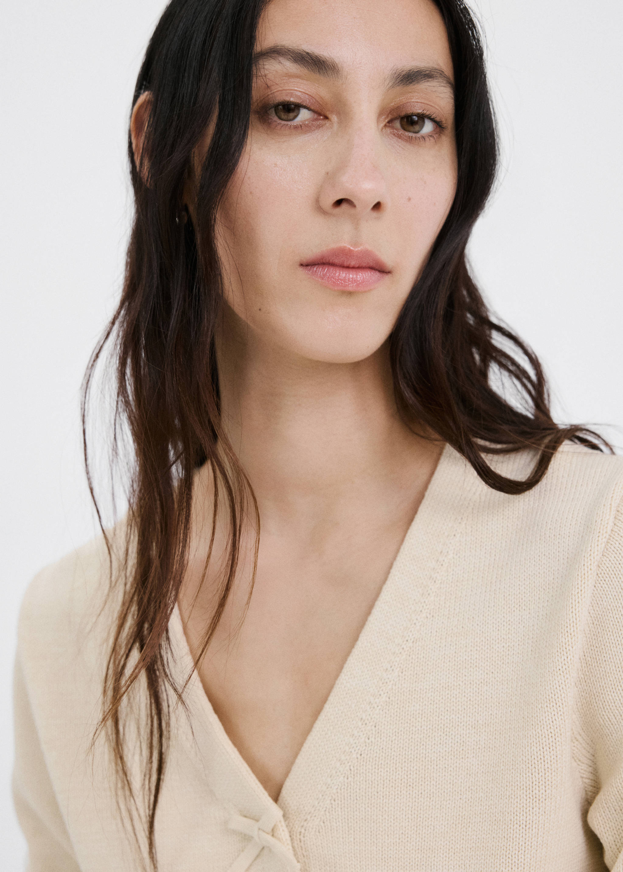 Knitted cardigan with ties - Details of the article 1