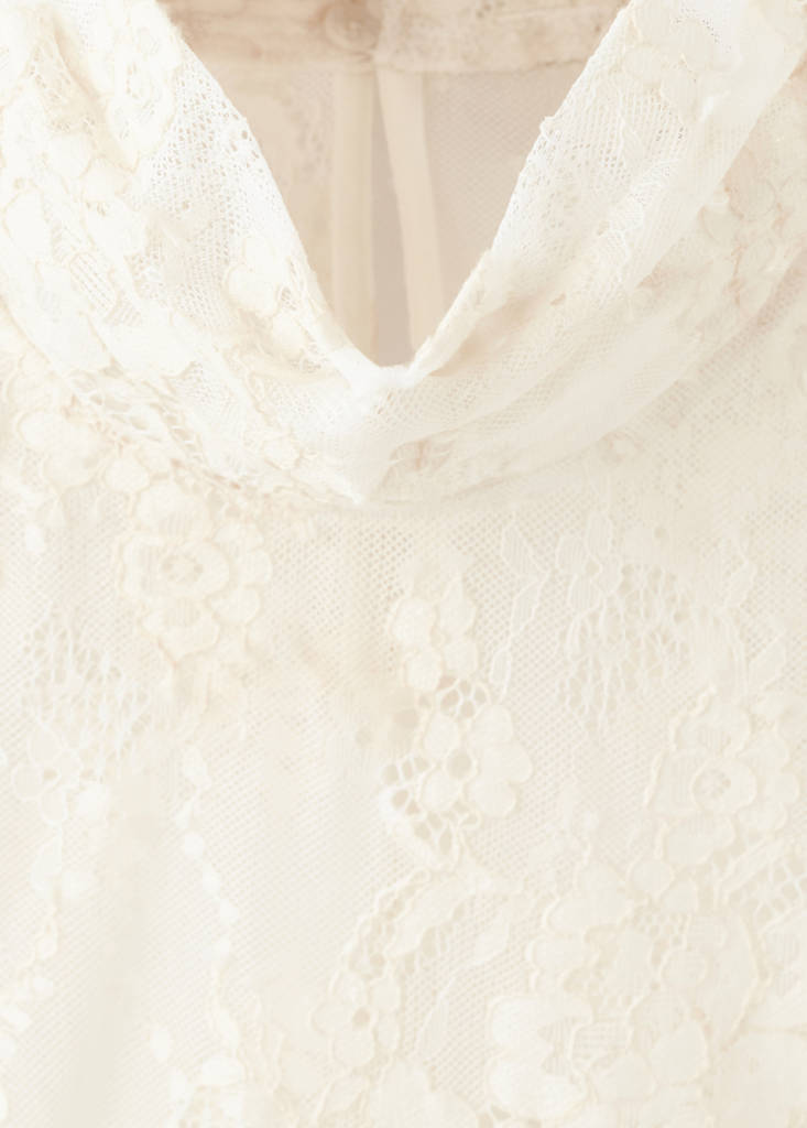Ruffled embroidered blouse — Ecru