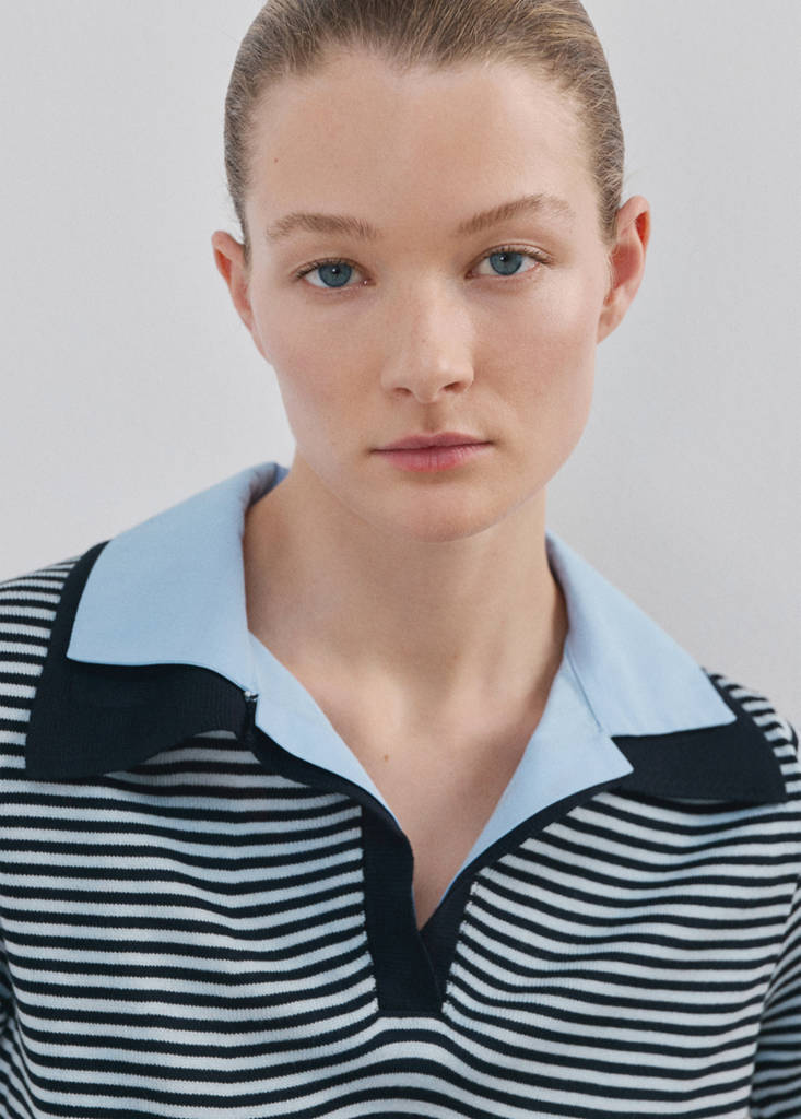 Knitted jumper with combined collar — Dark Navy