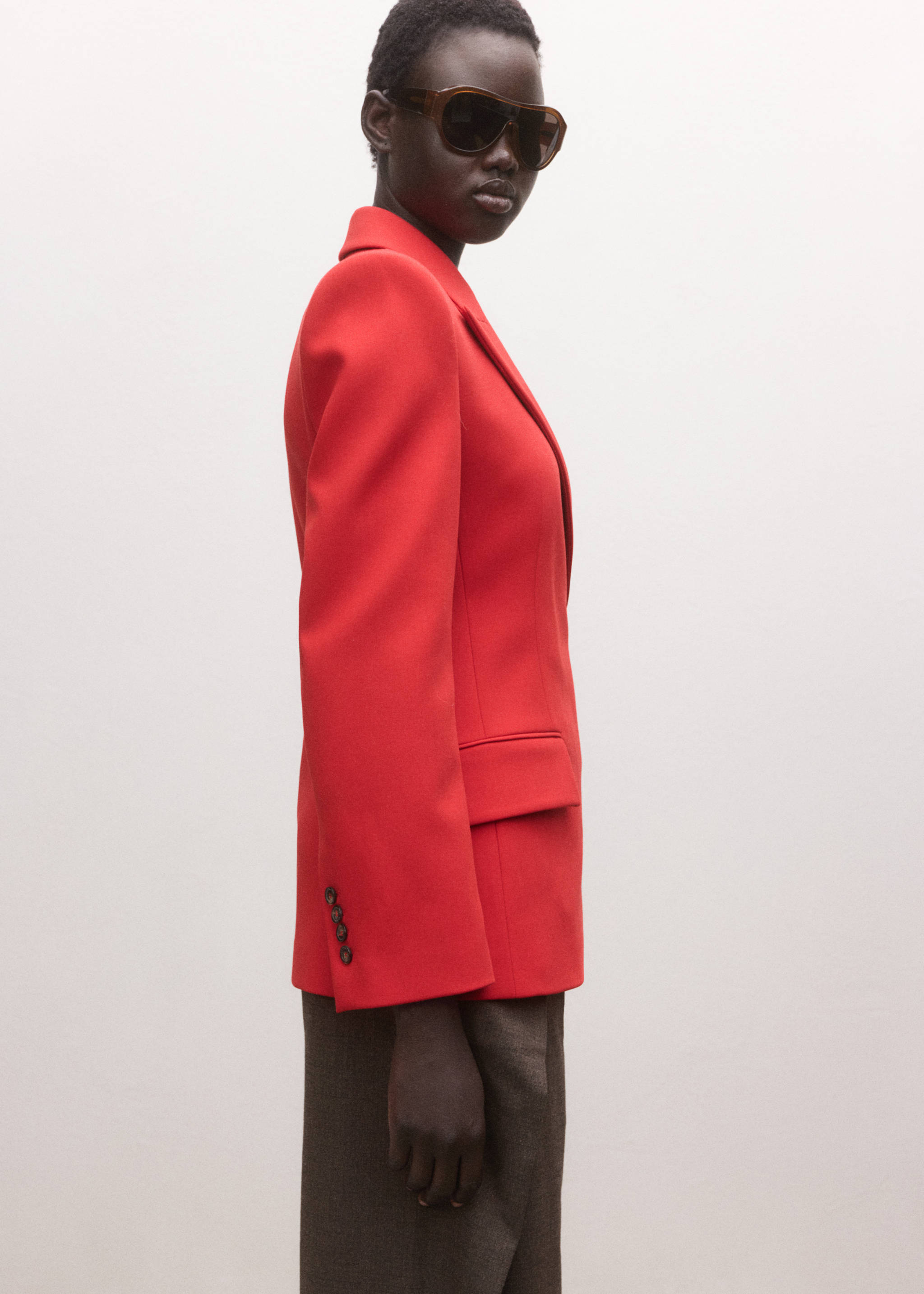 Fitted double-breasted blazer - Medium plane, Red. Ref: 27054101-01.