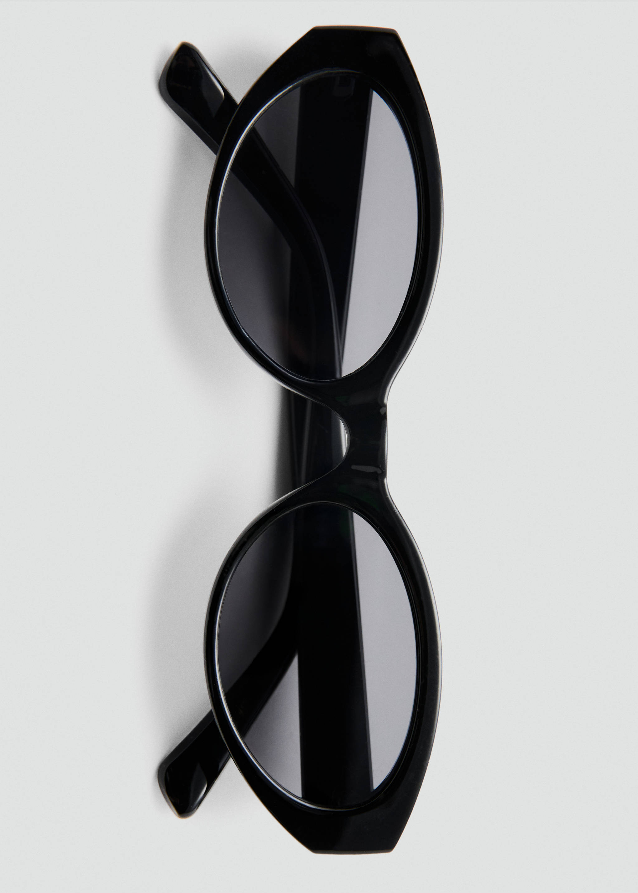 Sonnenbrille mit Azetatfassung - Detail des Artikels 2, Schwarz. Ref: 27054405-00.