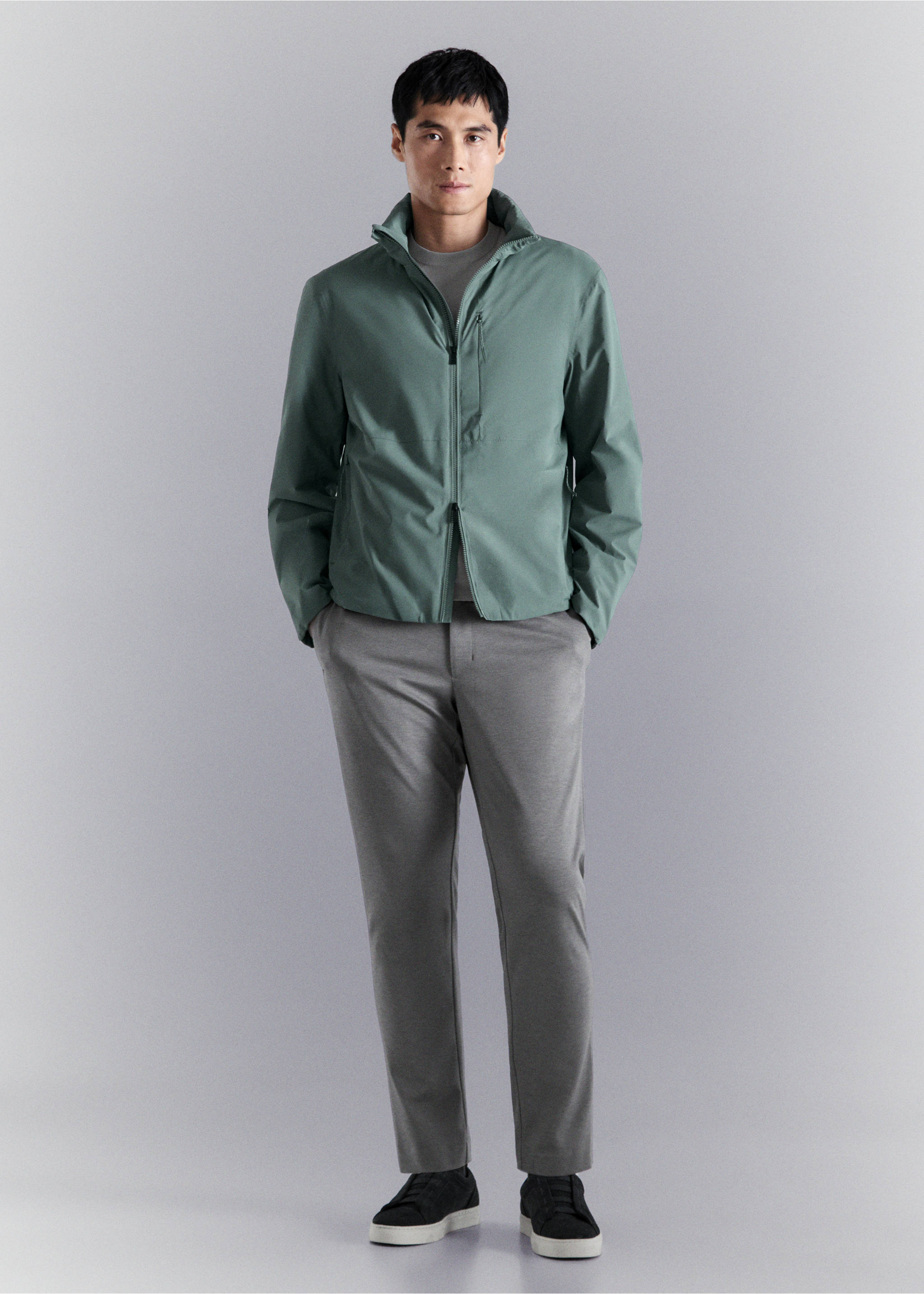 Cazadora packable water-repellent tecnología Thermore® - Plano general, Verde oscuro. Ref: 27054406-00.