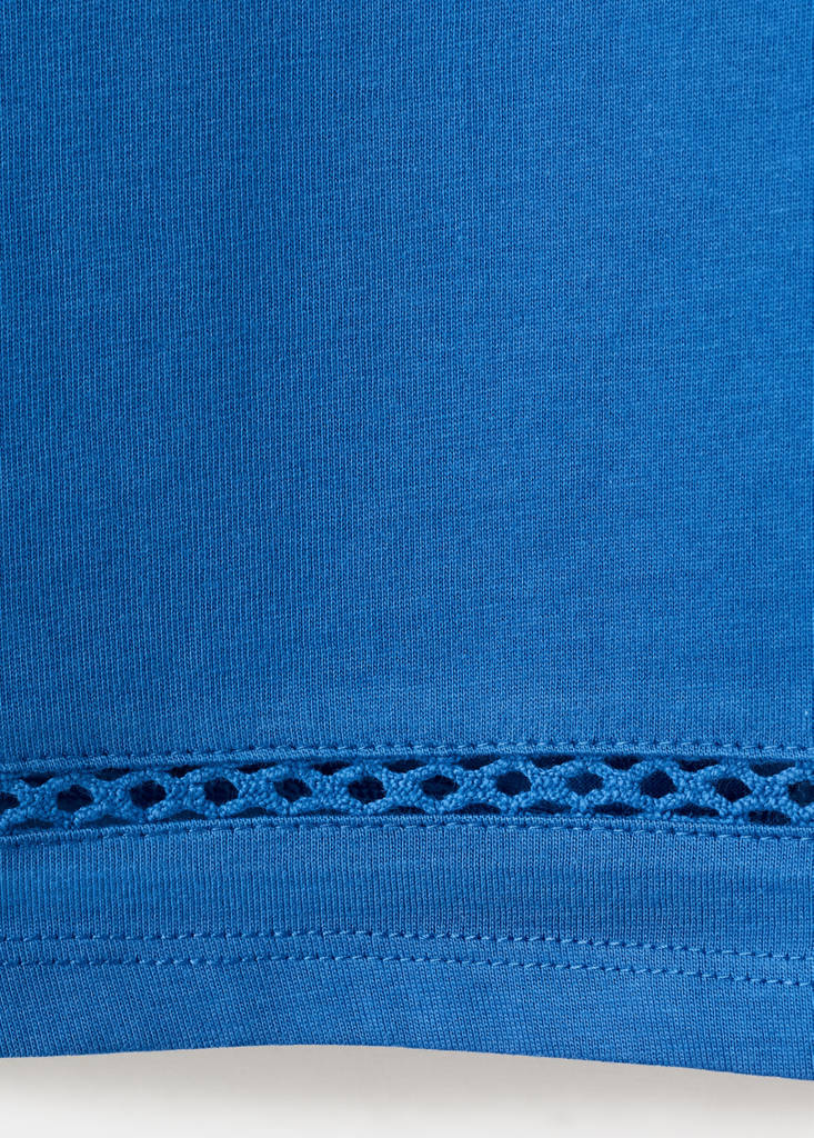 Openwork details T-shirt — Vibrant blue