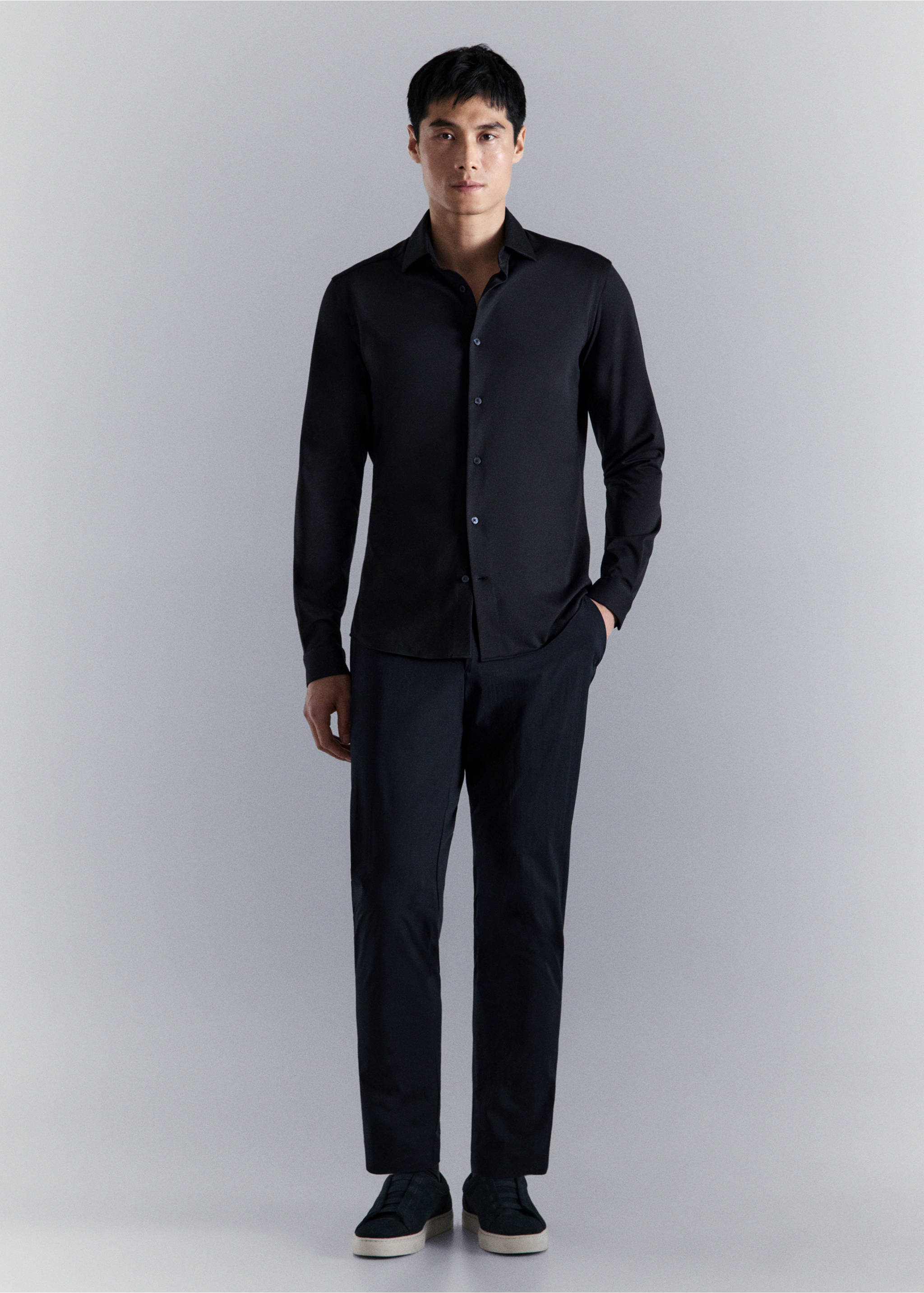 Рубашка приталенного кроя из хлопка comfort stretch non-iron - Общий план, Глубокий темно-синий. Ref: 27054422-00.