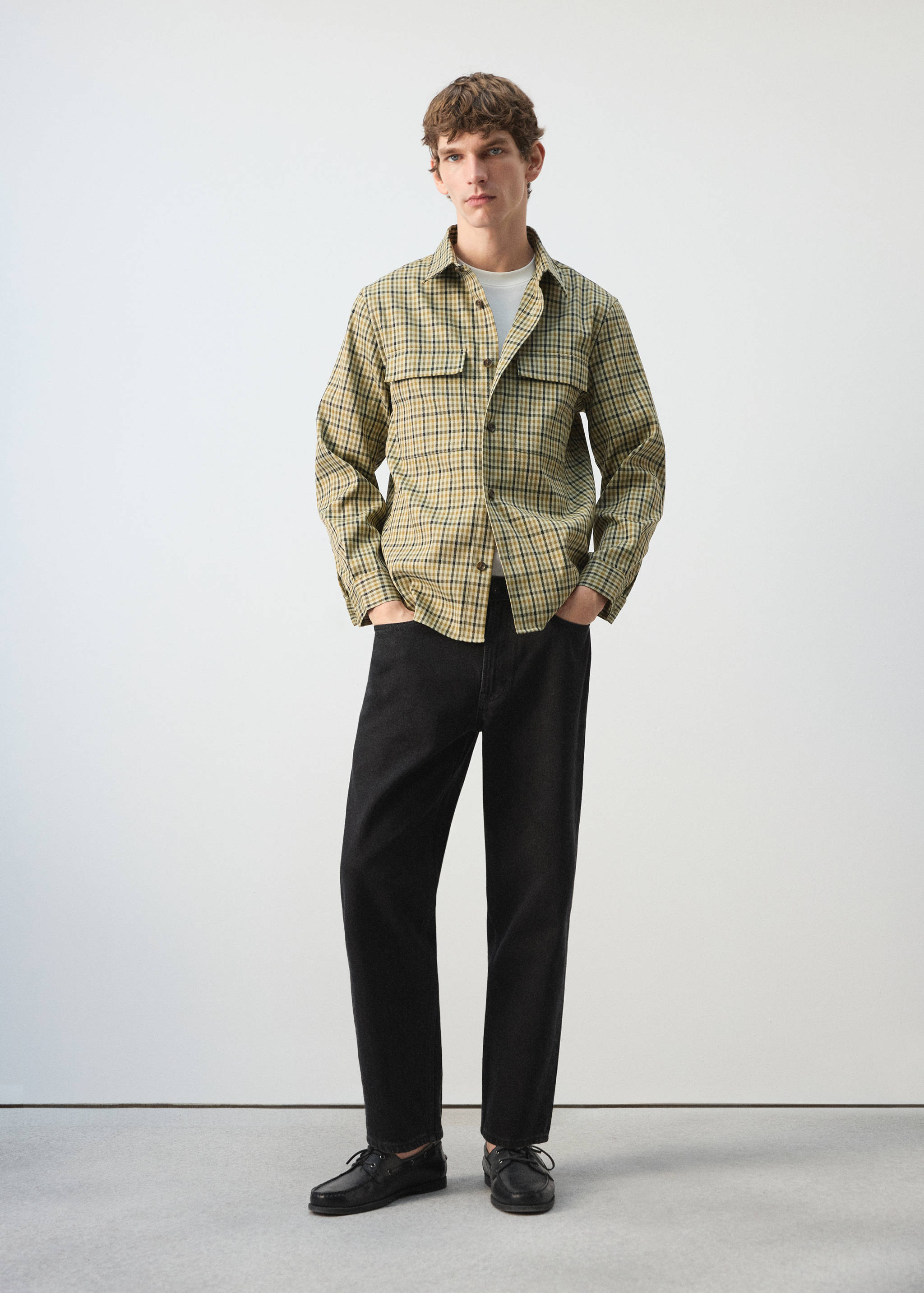 Куртка в клетку с застежкой на пуговицы - Общий план