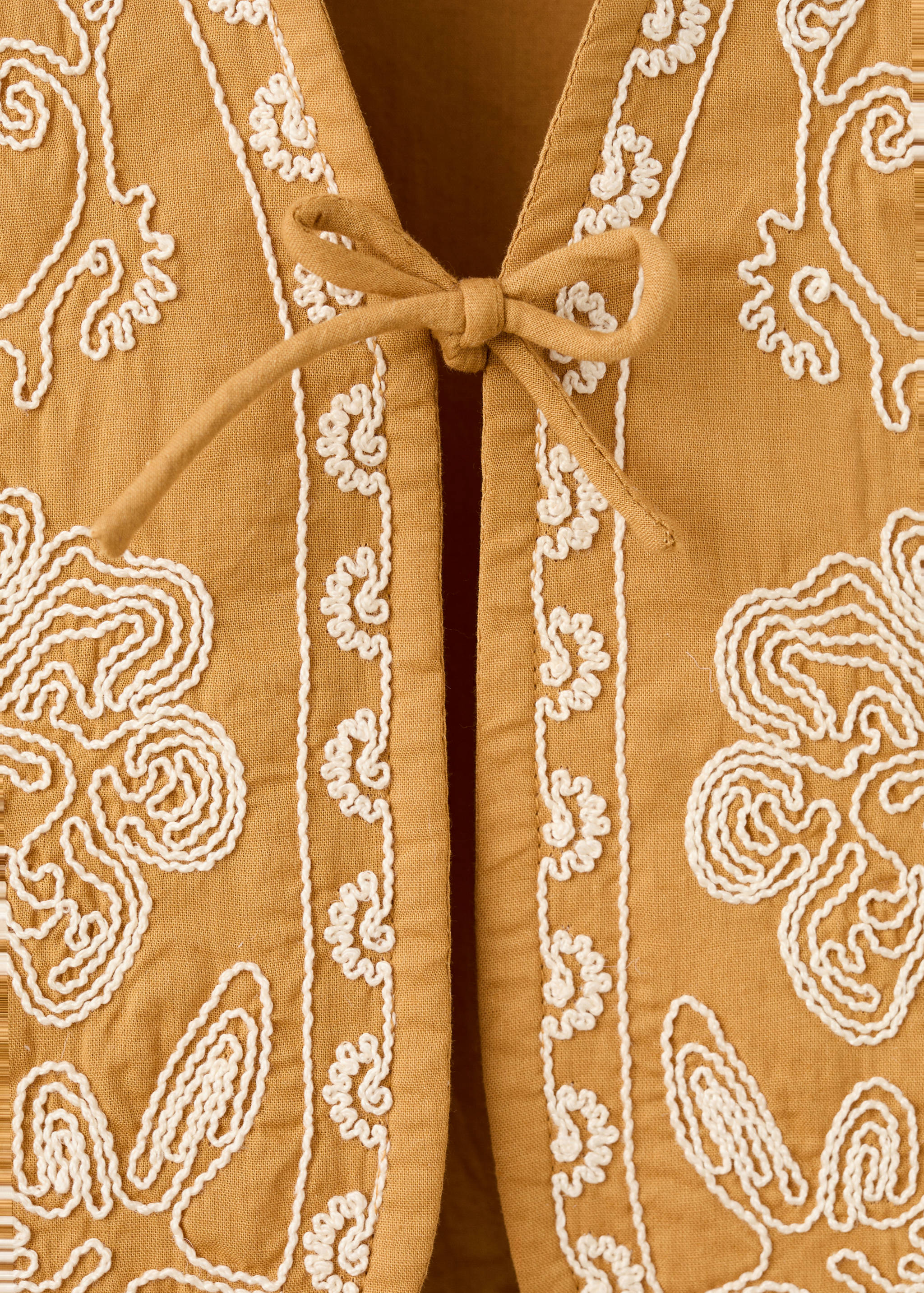 Virághímzéses mellény - A termék adatai 8