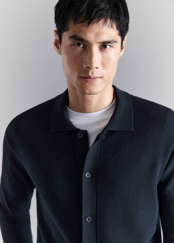 Fine knit comfort stretch cardigan — Navy
