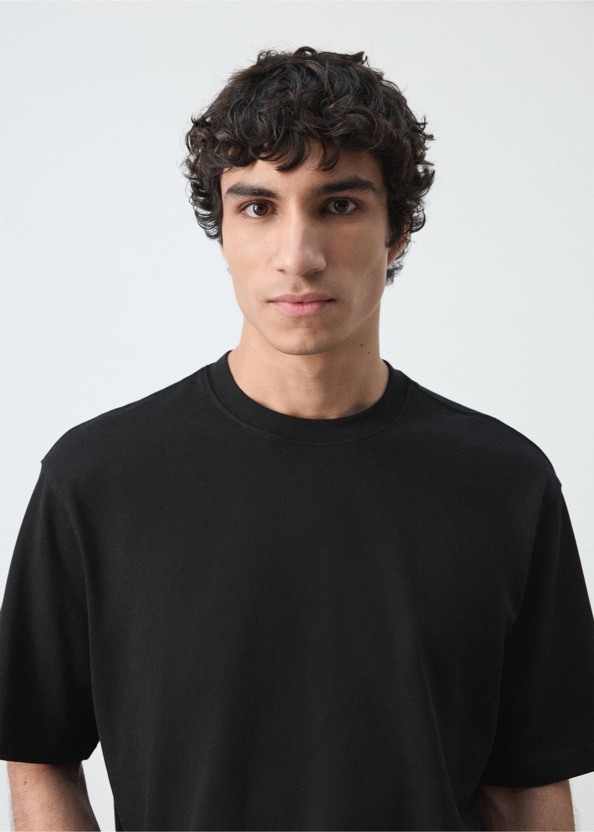 Camiseta heavy weight relaxed fit - Detalle del artículo 1, Negro. Ref: 27054430-00.