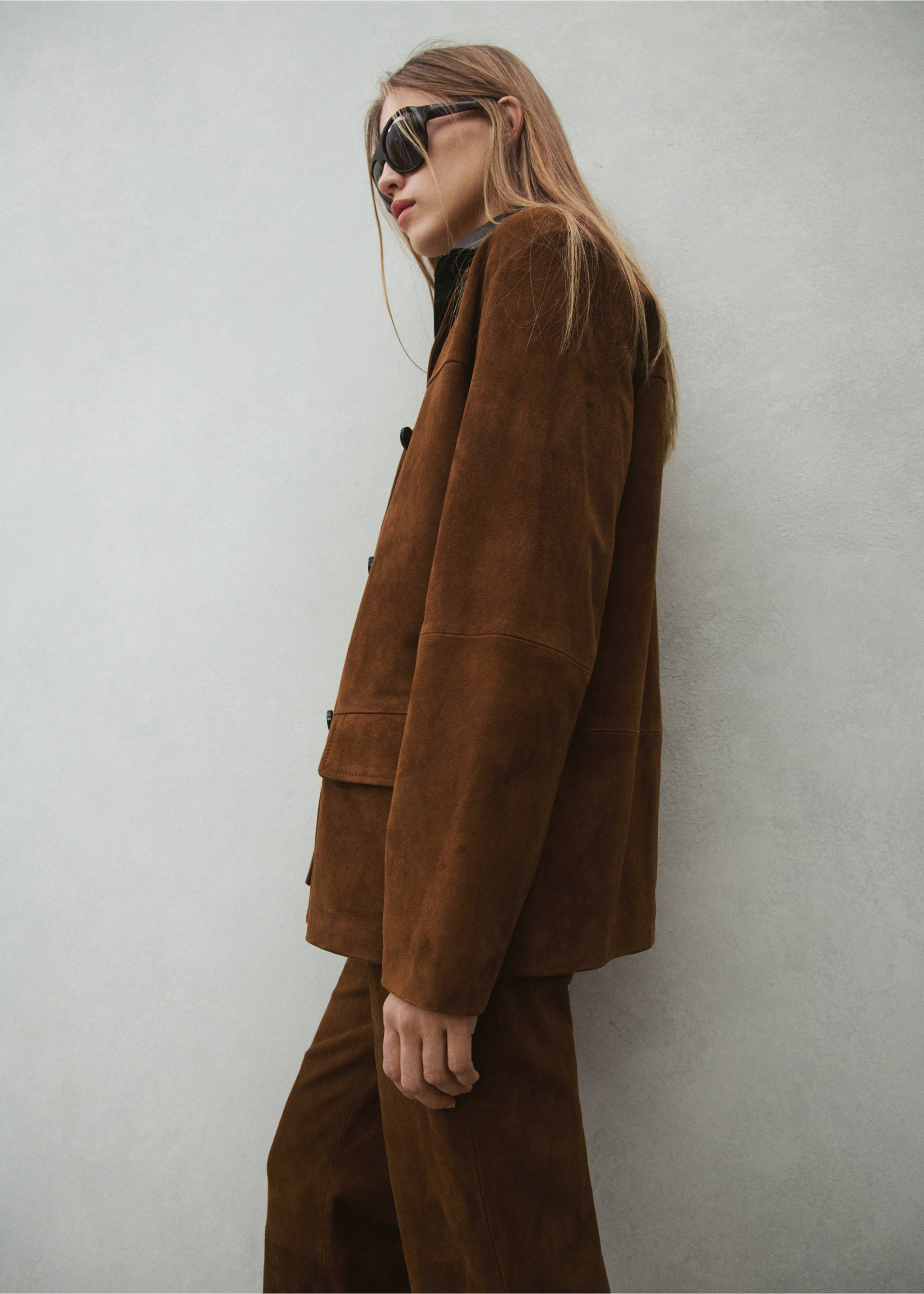 Straight blazer with front stitching - Medium plane, Tobacco Brown. Ref: 27054432-00.