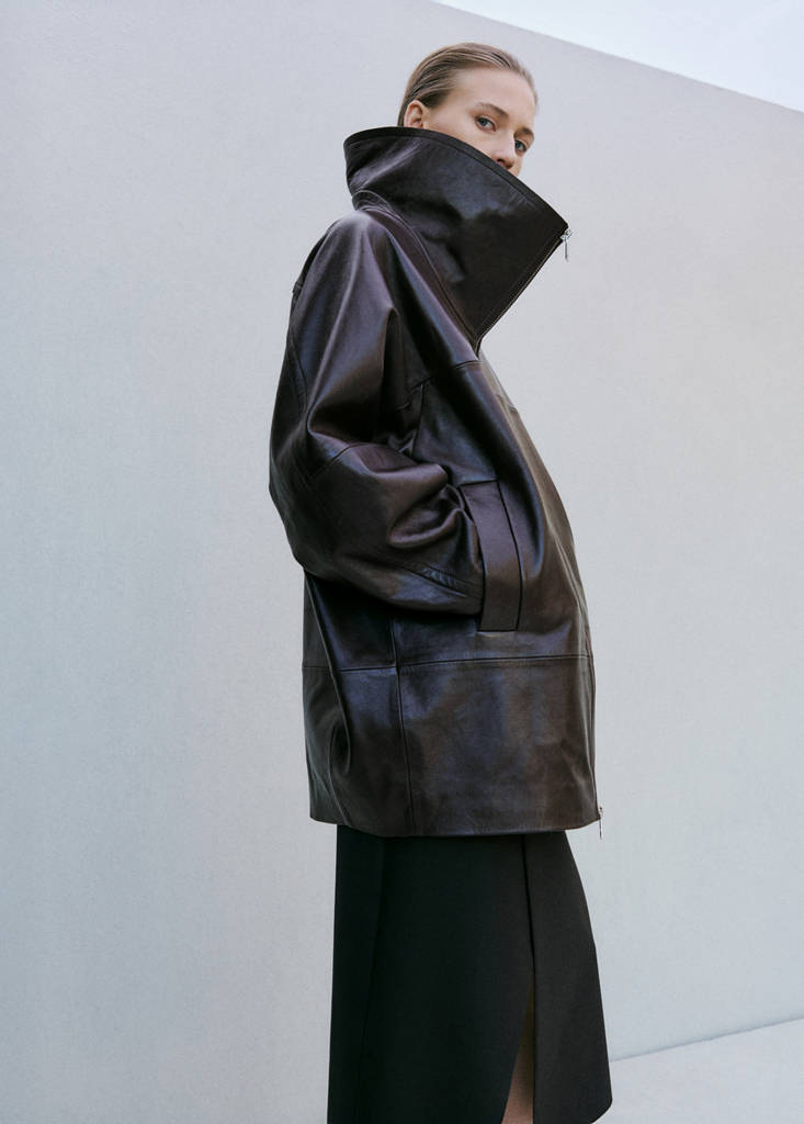 Oversized funnel neck fur coat — Burgundy