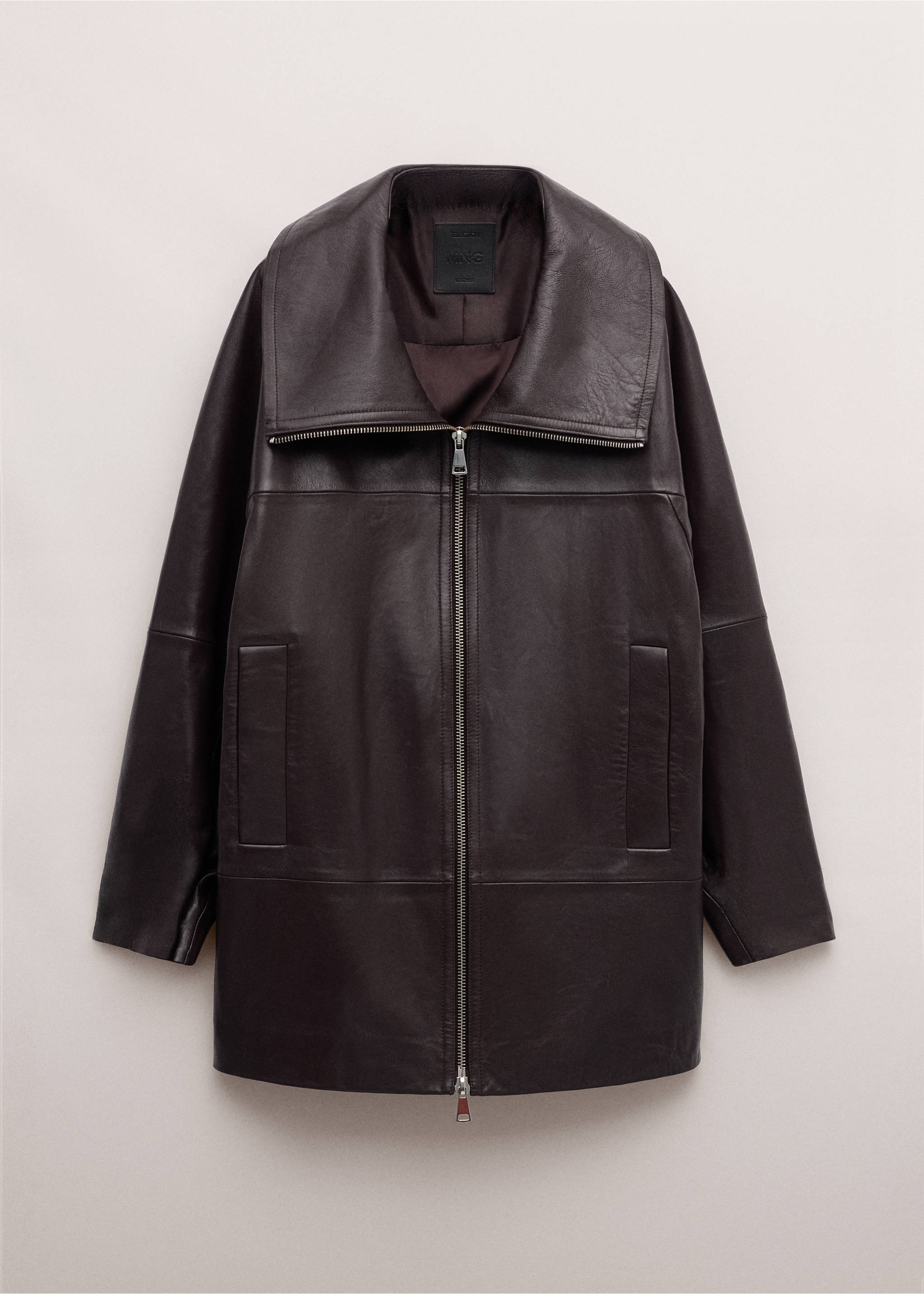 Oversized funnel neck fur coat - Article without model, Burgundy. Ref: 27054442-00.