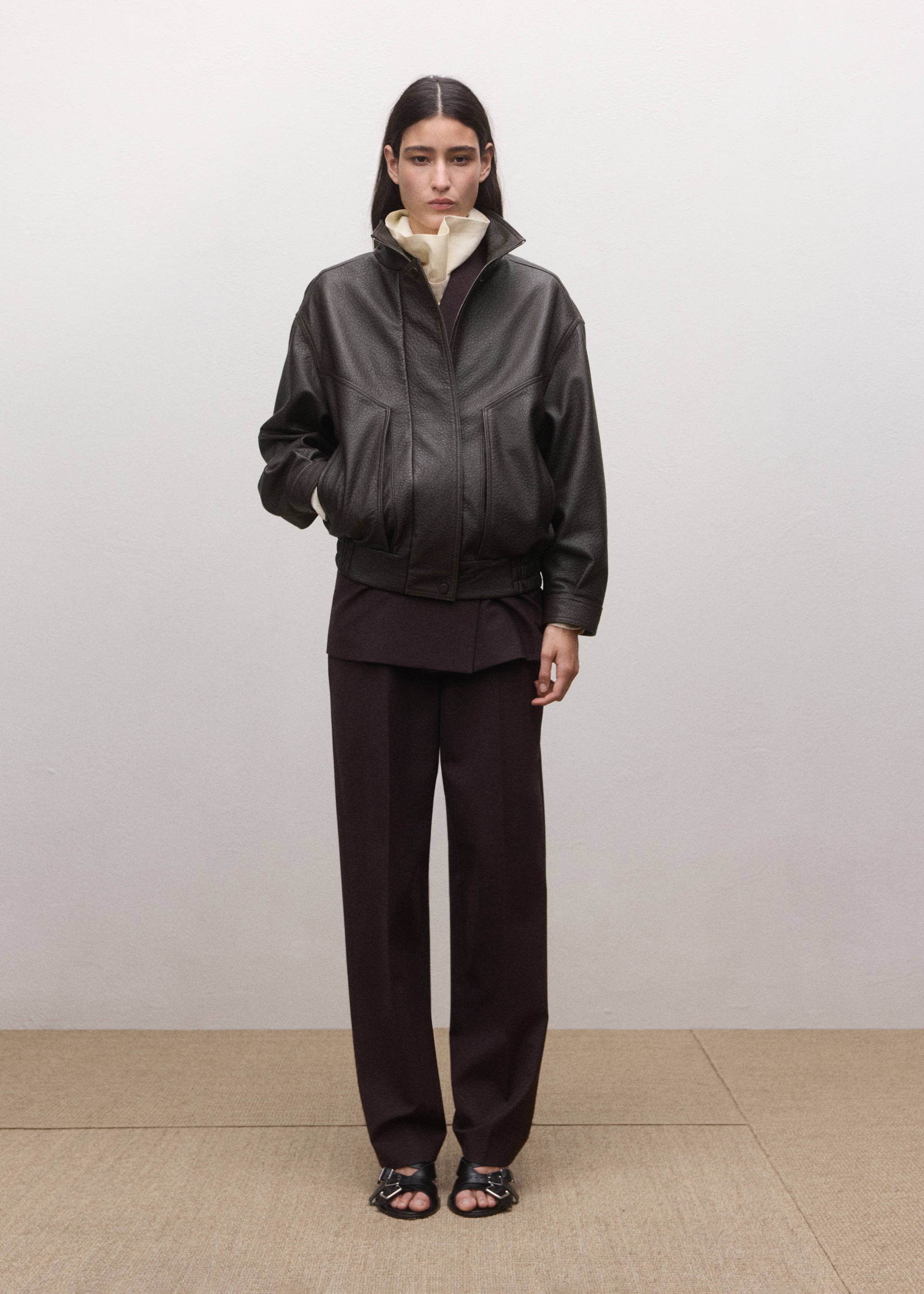 Casaco de pele oversize - Plano geral