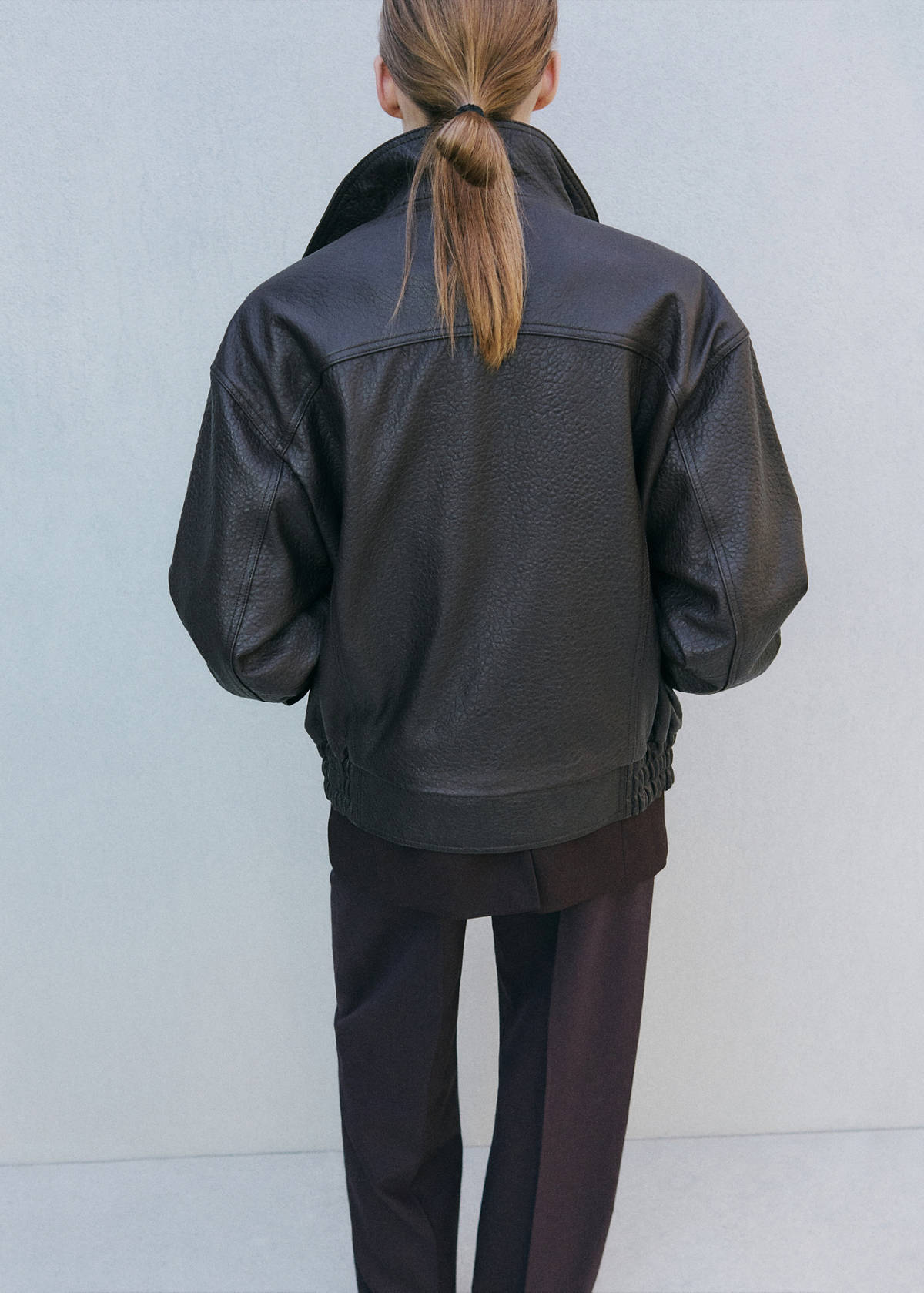 Oversized leather jacket — Brown