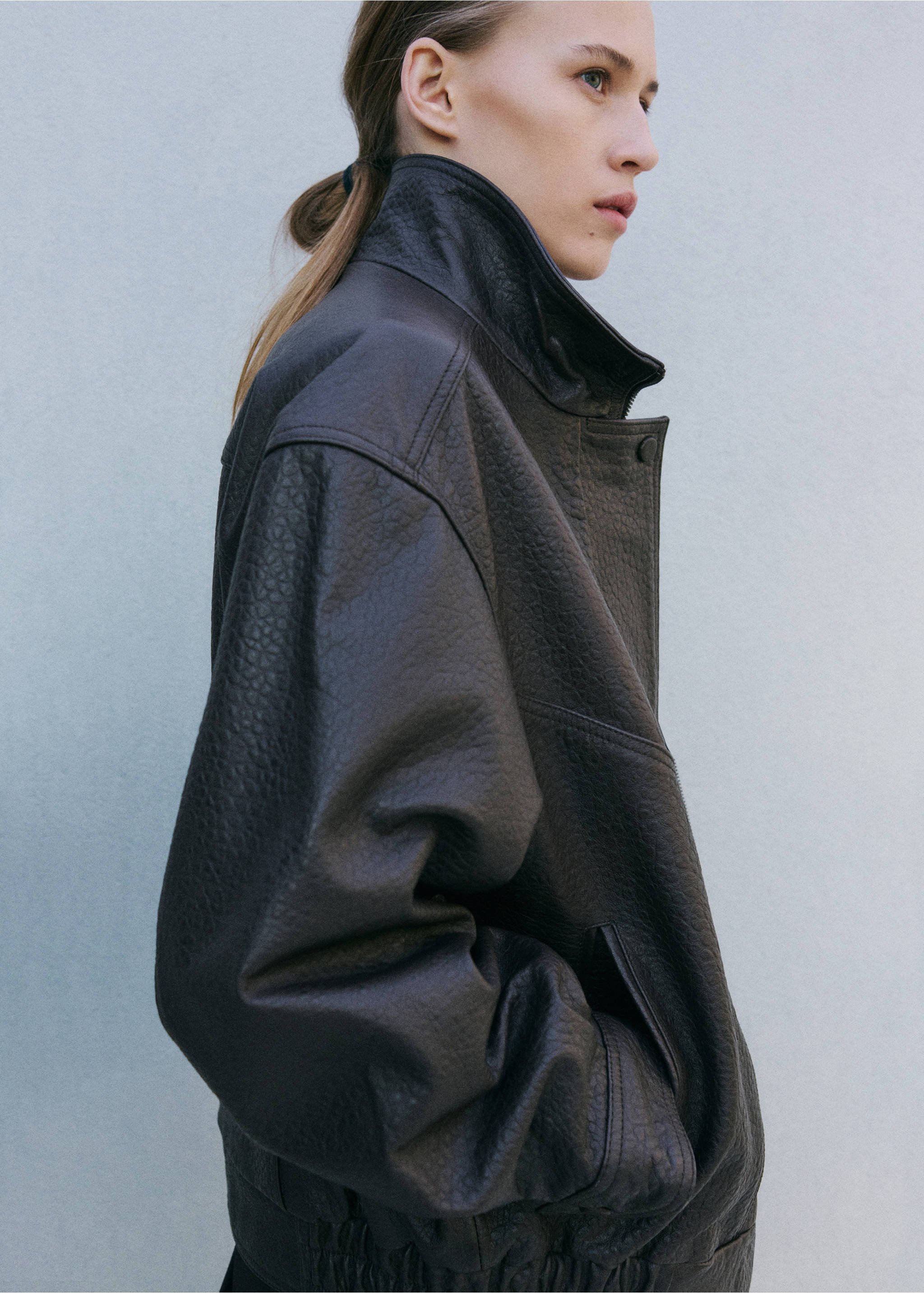 Oversized leather jacket - Details of the article 1, Brown. Ref: 27054773-04.
