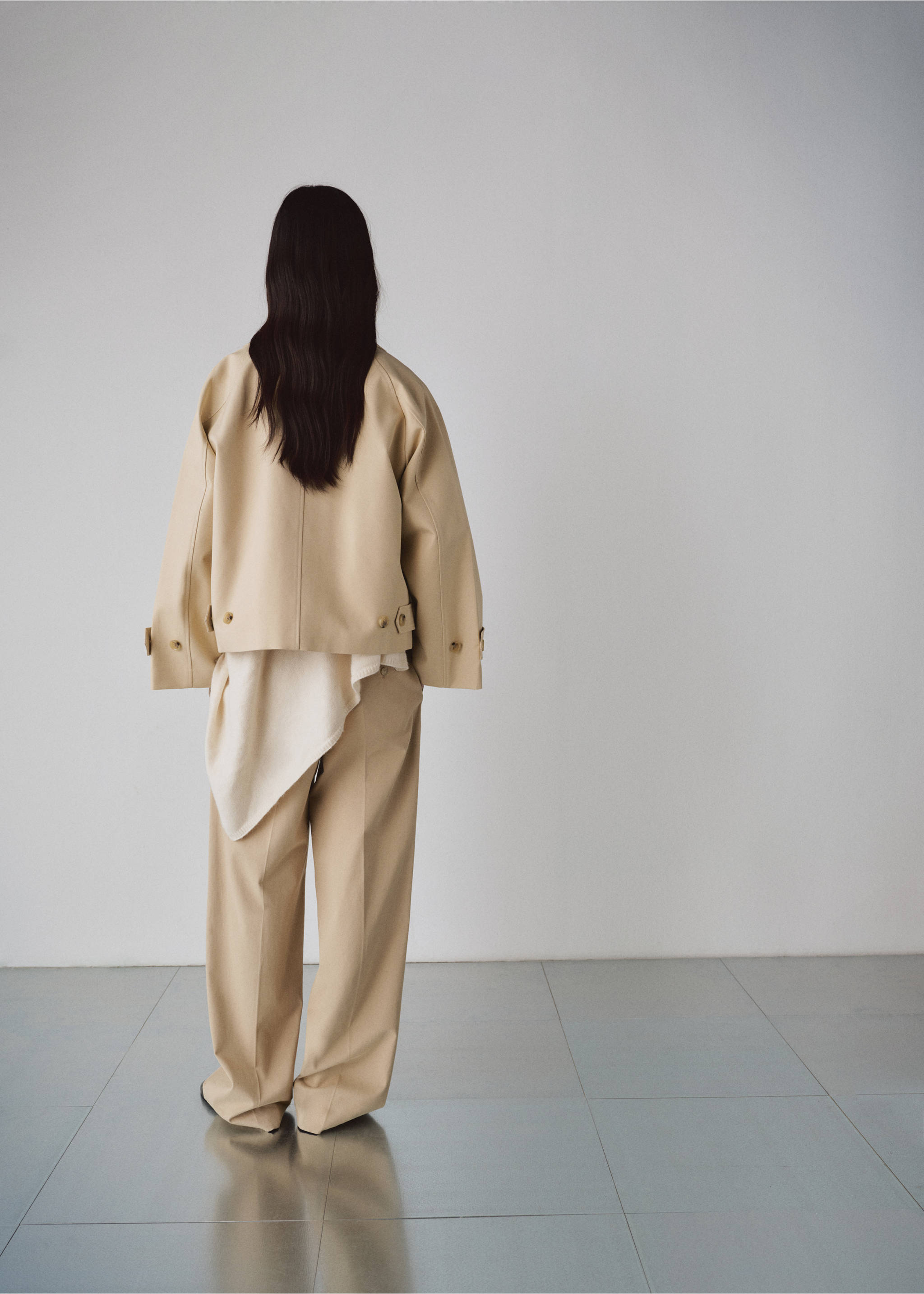 Oversized short trench - Reverse of the article, Beige. Ref: 27054774-00.