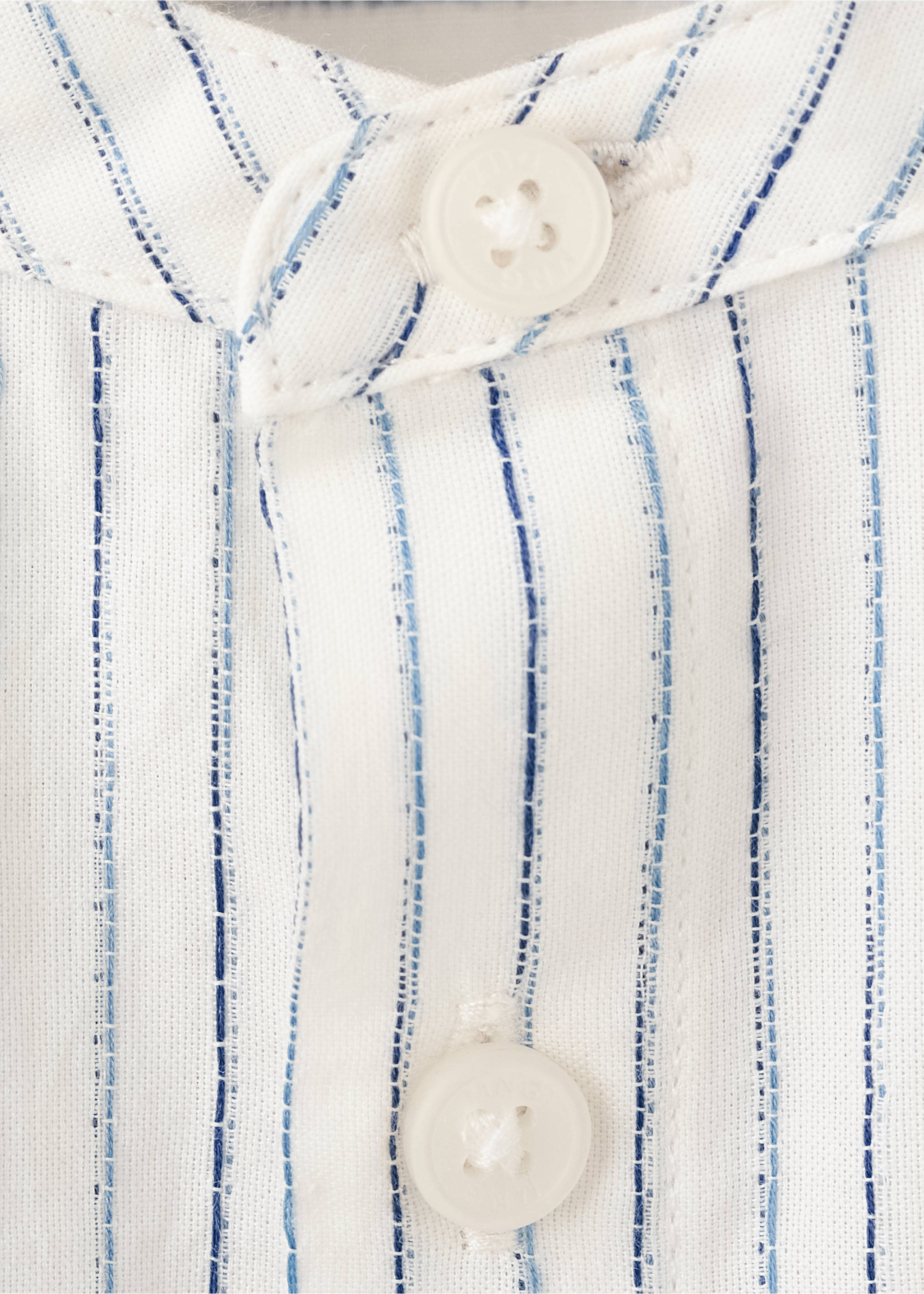 Bicolour striped shirt - Details of the article 8, Ecru. Ref: 27055152-01.