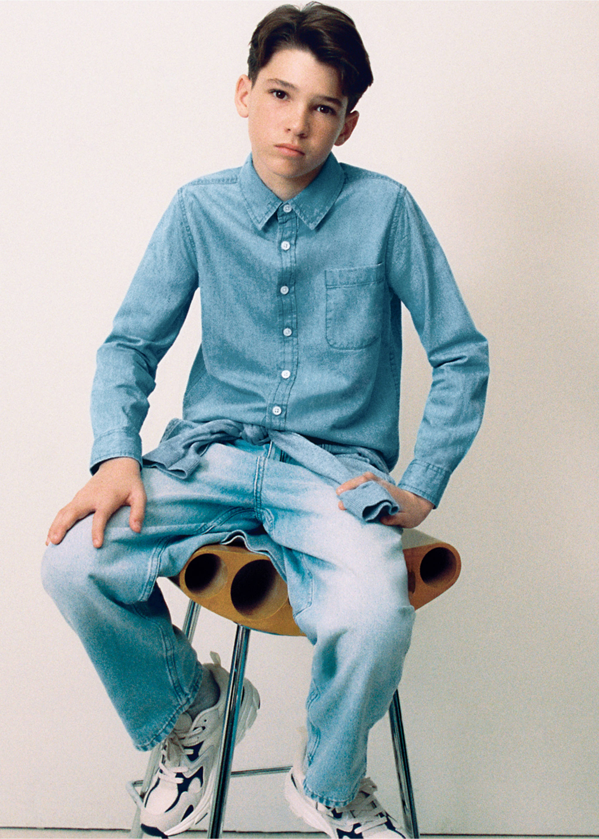 Cotton denim shirt - Details of the article 7, Light Blue. Ref: 27055153-01.