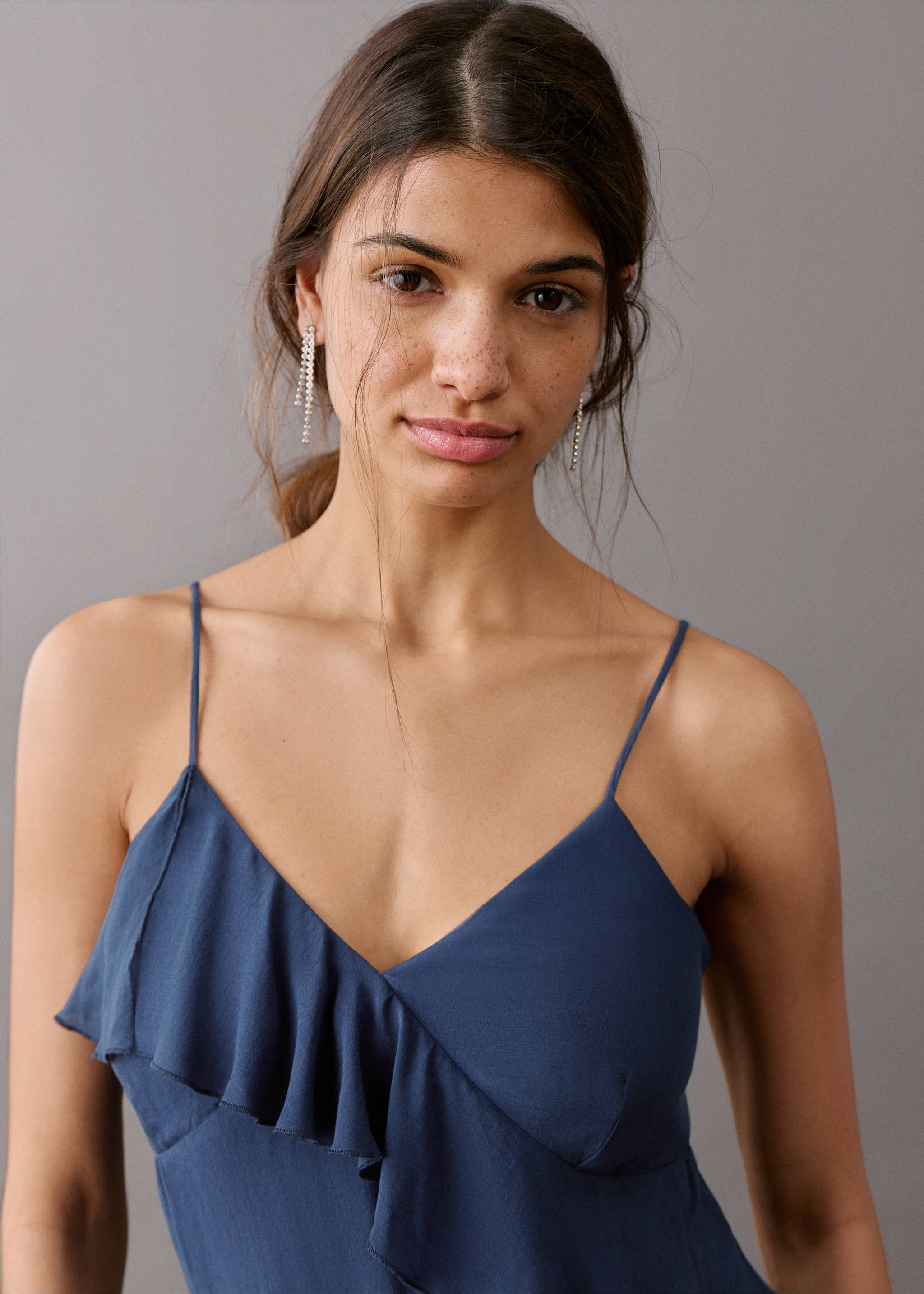 Струящееся платье с воланами - Деталь изделия 1, Глубокий темно-синий. Ref: 27055808-00.