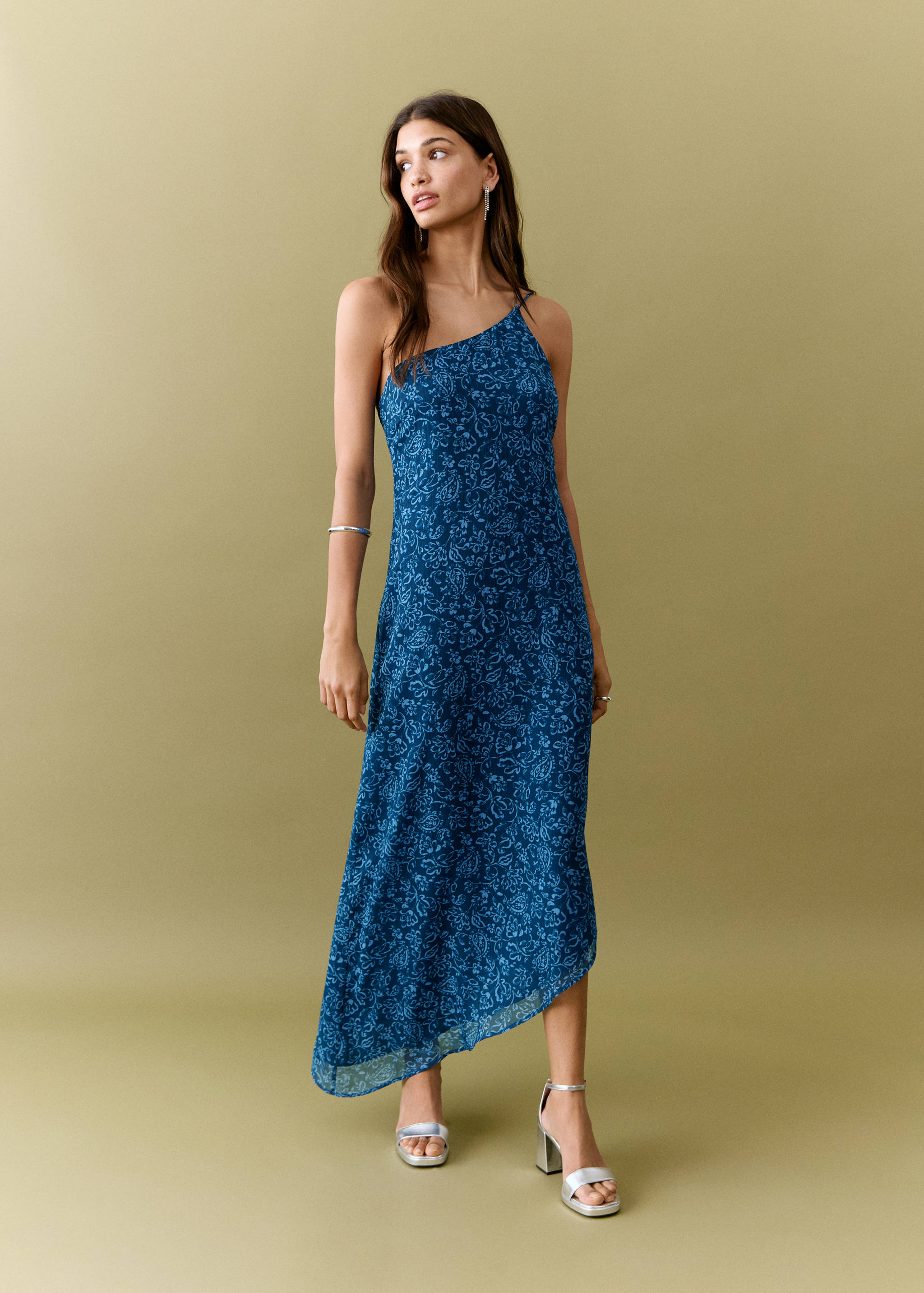 Vestit asimètric floral - Pla general