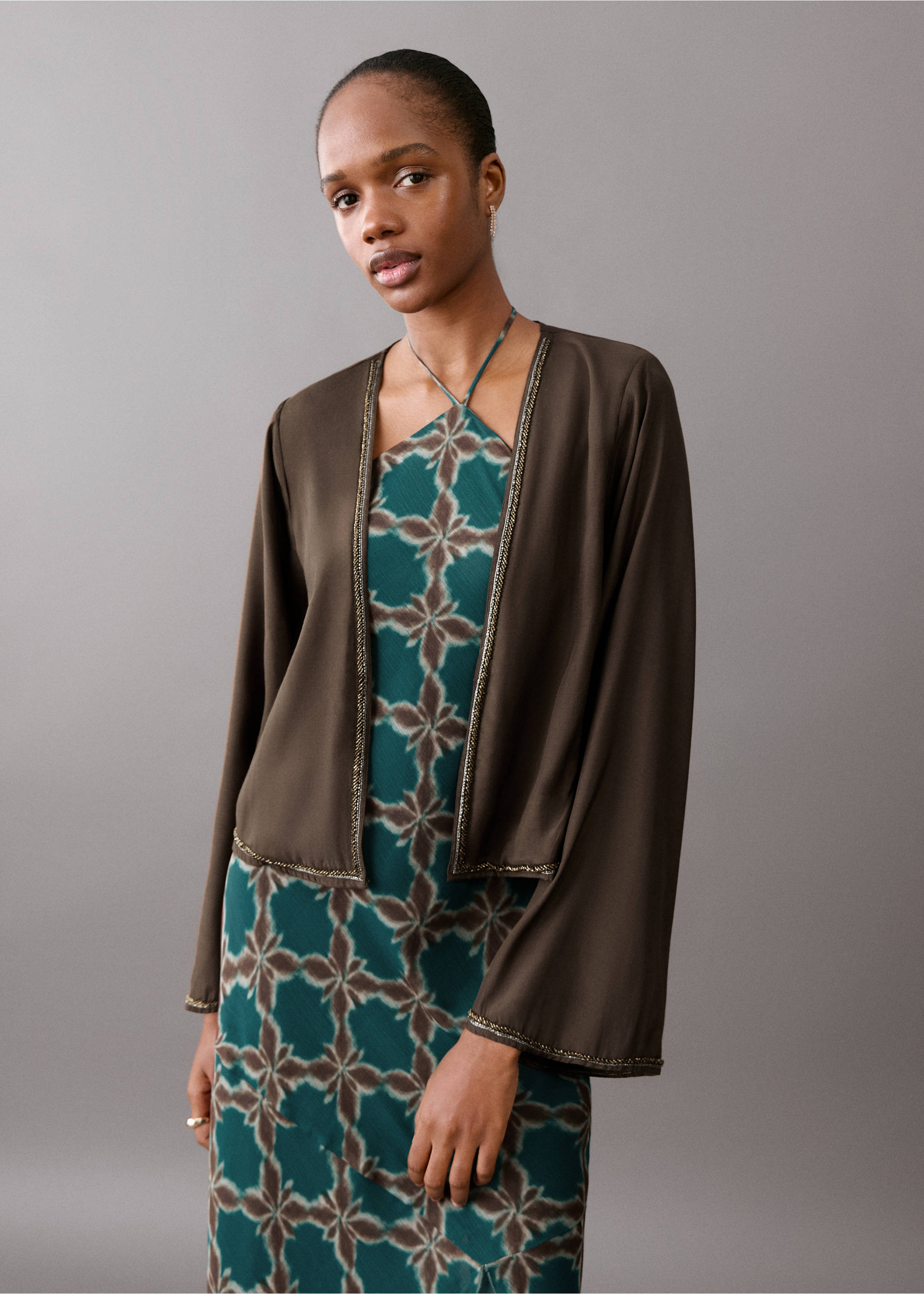 Veste kimono fluide brillant - Plan moyen, Marron. Ref: 27055810-00.