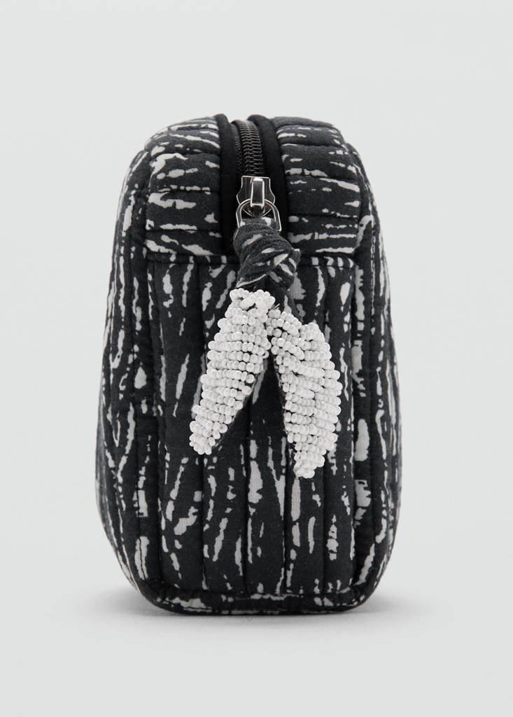 Zebra print wash bag — Black
