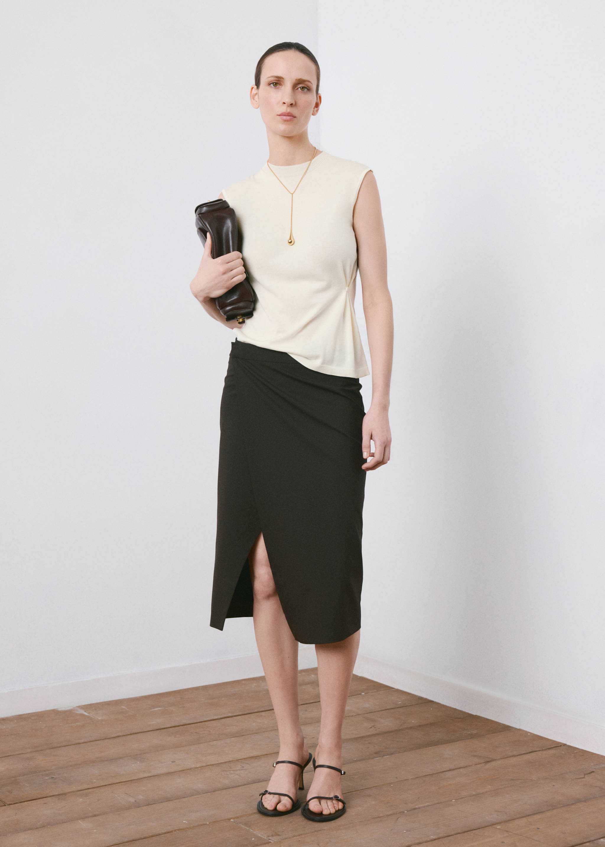 Side gathered knitted top - General plane