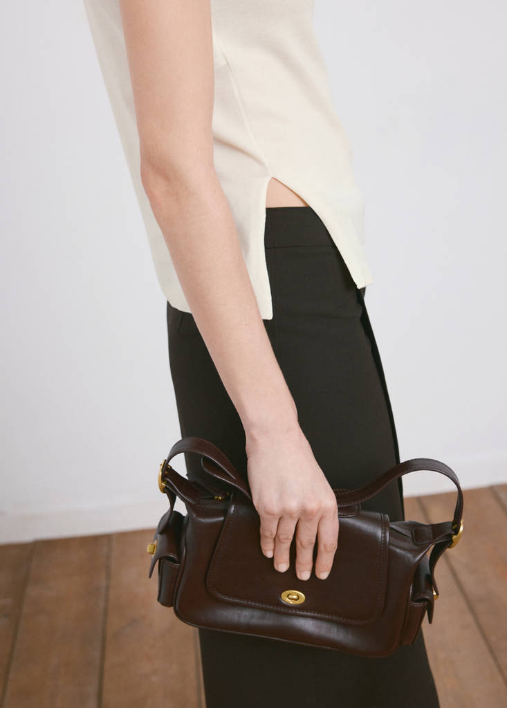 Side gathered knitted top — Ecru