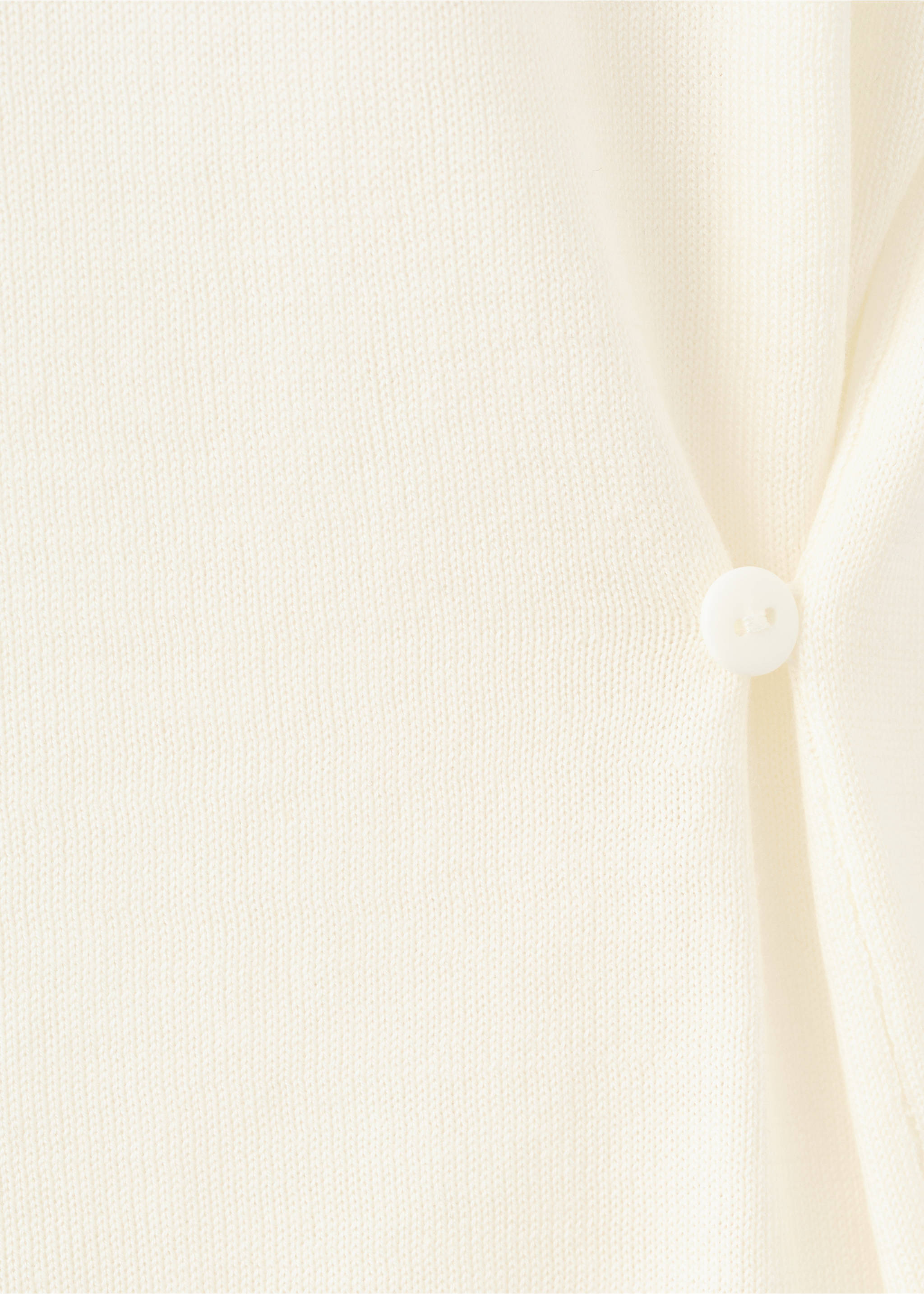 Side gathered knitted top - Details of the article 8, Ecru. Ref: 27055819-00.