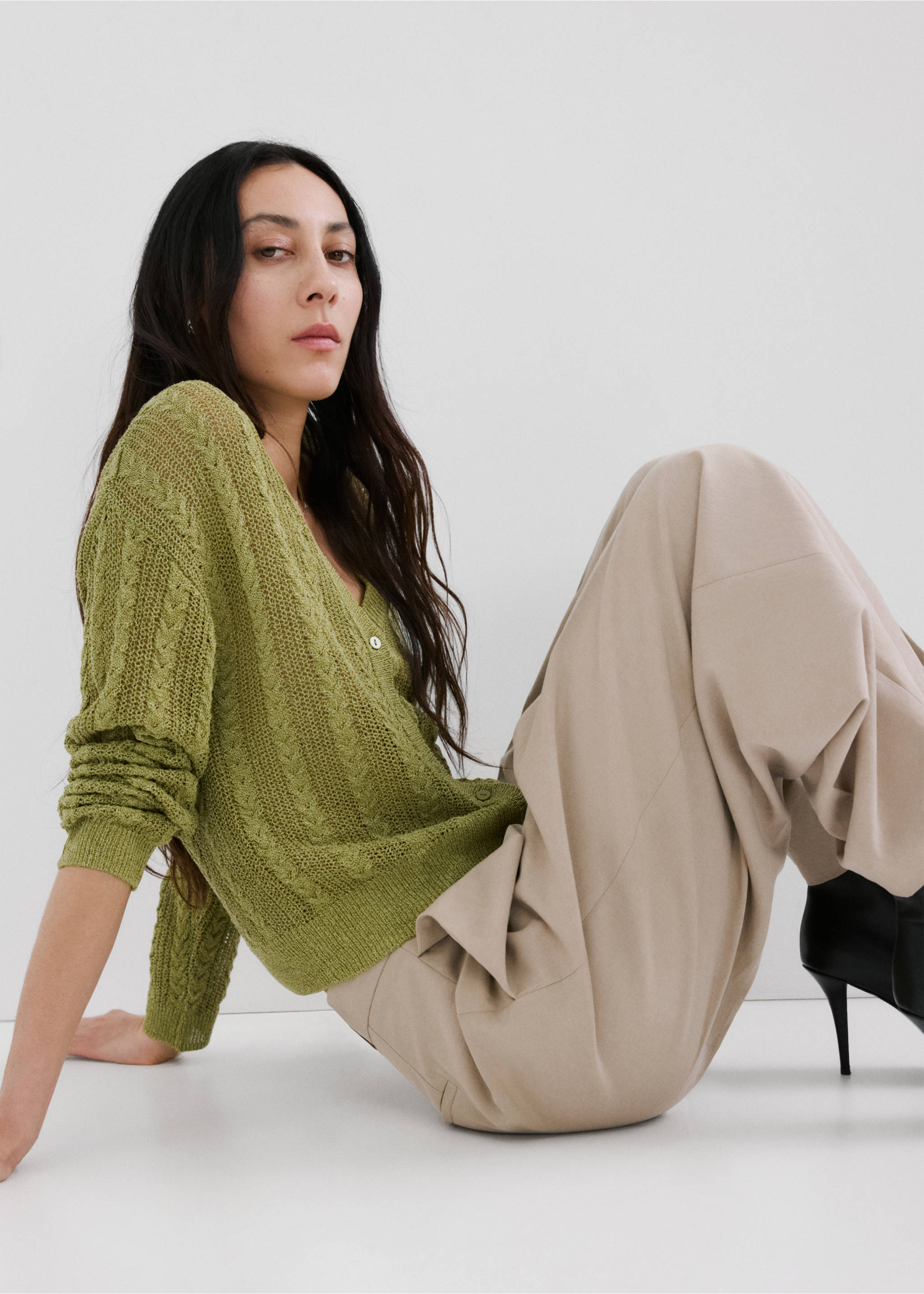 Knitted braided cardigan - Details of the article 2, Green. Ref: 27055820-00.