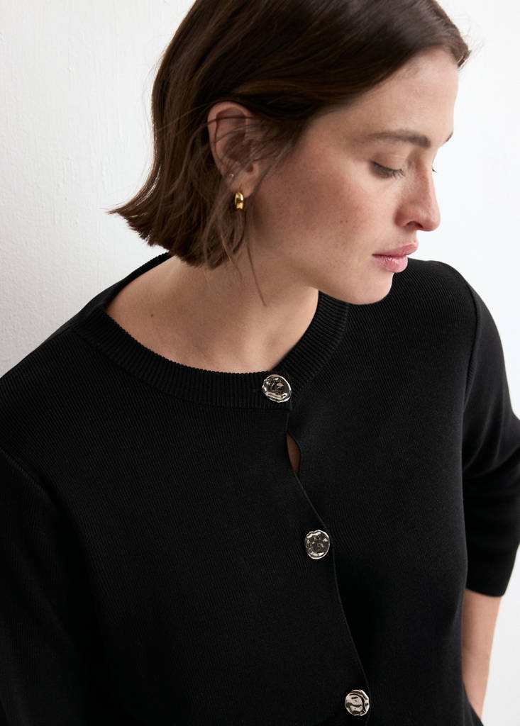 Knitted cardigan with jewel button — Black