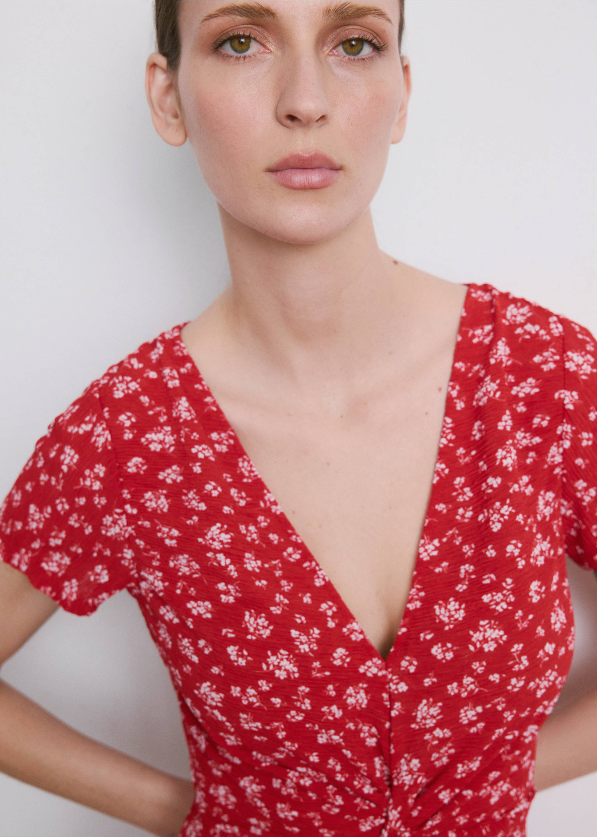 Printed midi-dress - Details of the article 1, Red. Ref: 27055825-00.