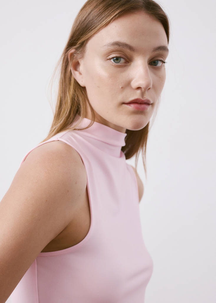 Fitted top with a mock neck — Pale Pink