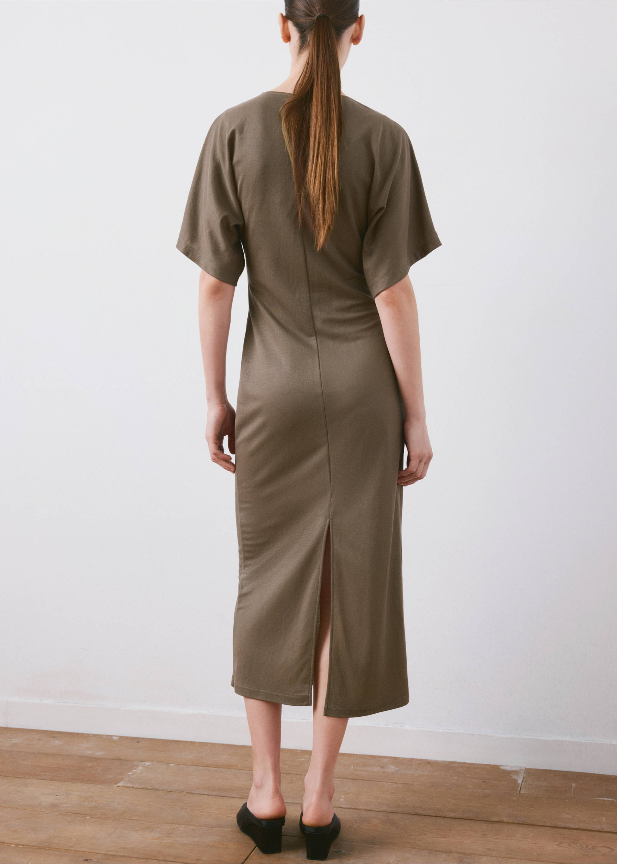 Side gathered details dress - Reverse of the article, Light/Pastel Brown. Ref: 27055827-00.
