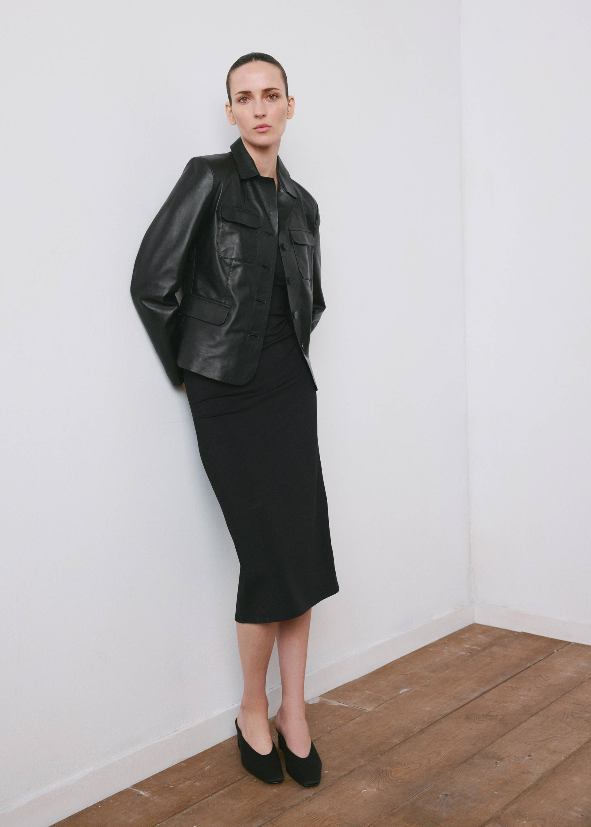 Robe ajustée col en V - Plan général