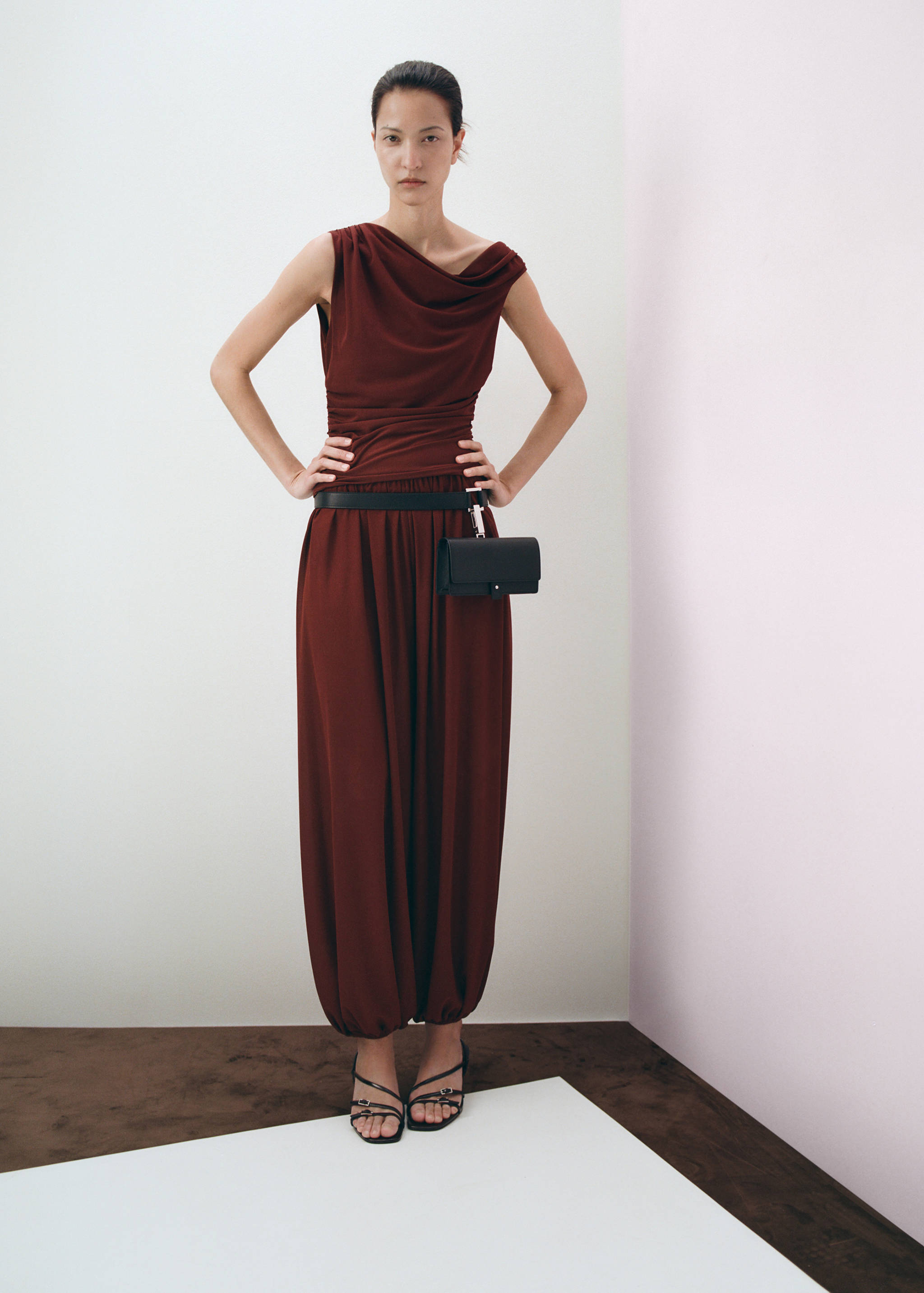 Asymmetrical gathered t-shirt - General plane