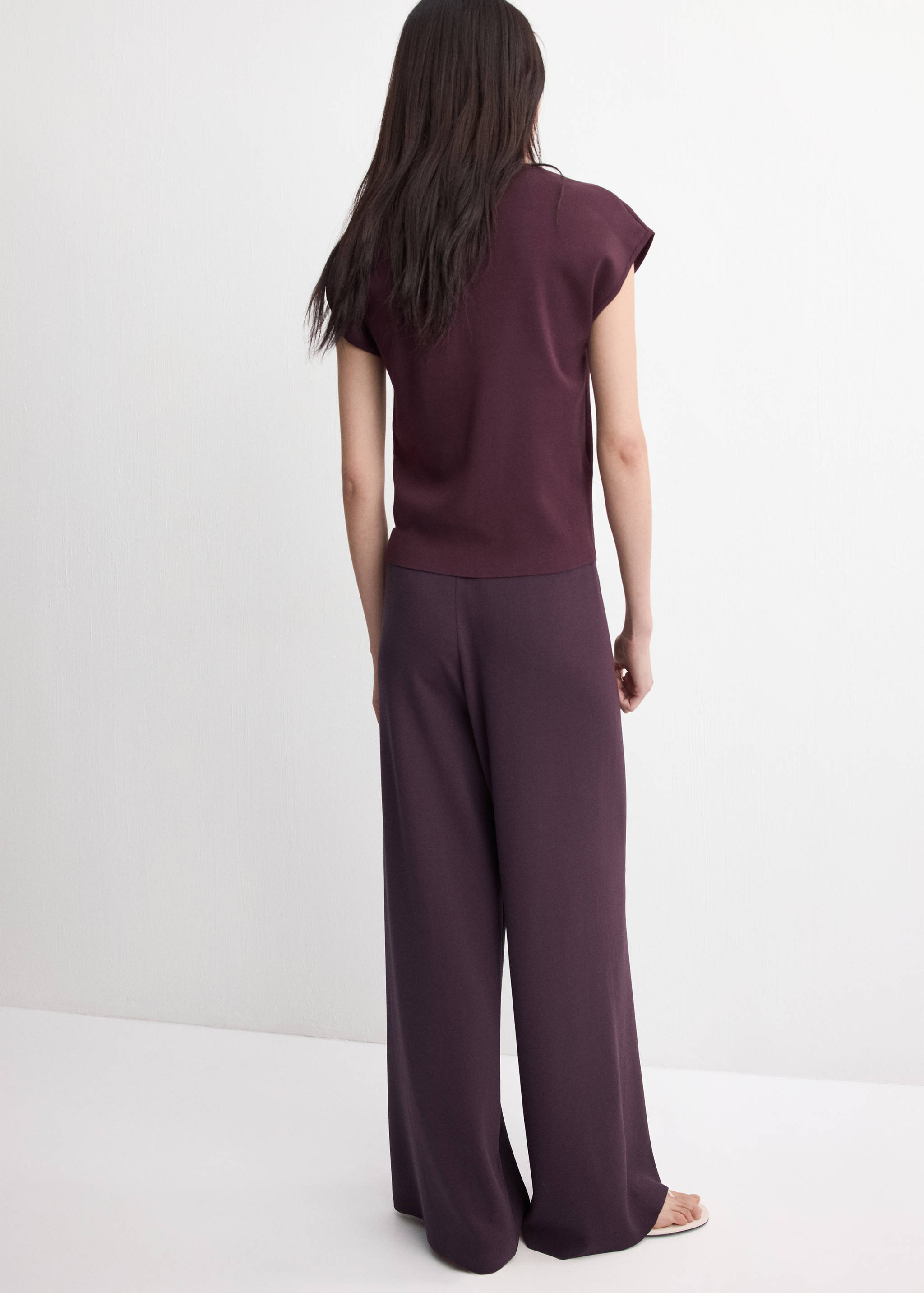 Knit trousers with mid-rise - Reverse of the article