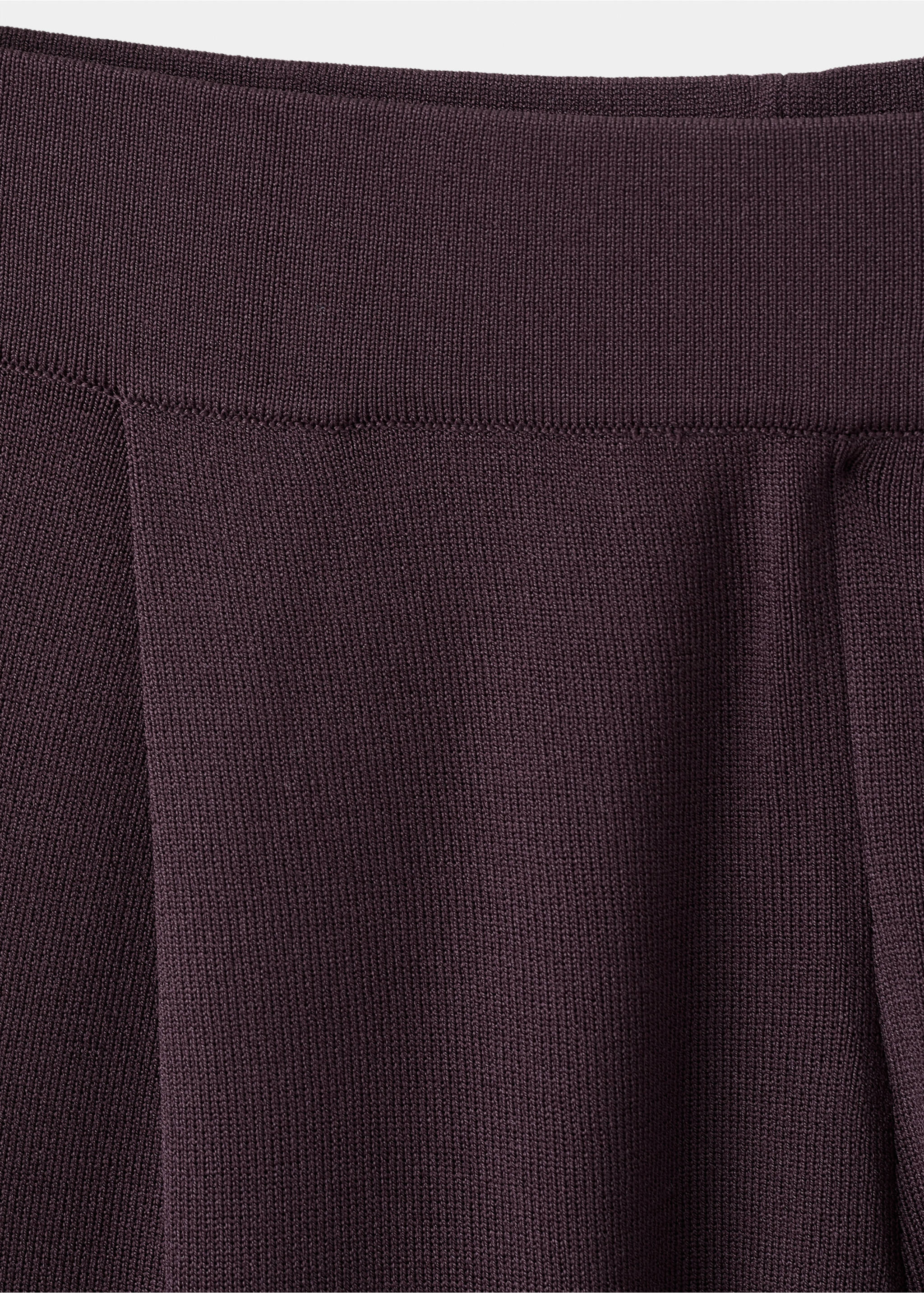 Knit trousers with mid-rise - Details of the article 8, Burgundy. Ref: 27055834-00.