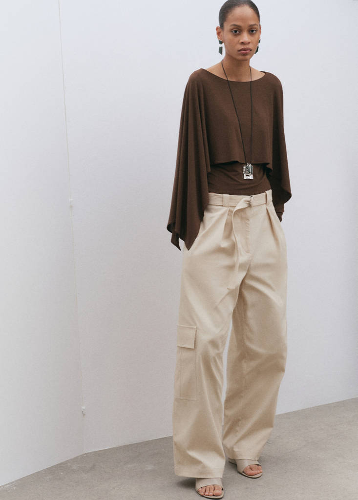 Three-quarter sleeve blouse — Brown
