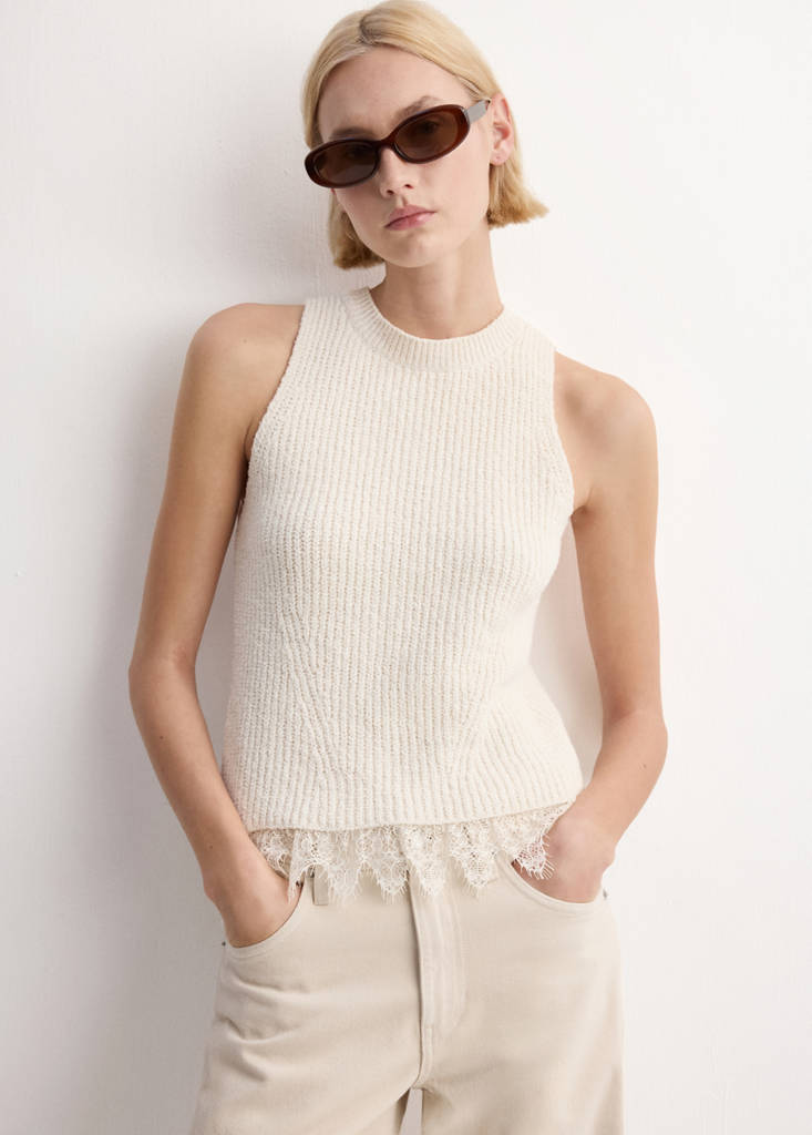 Lace-trimmed knit top — Ecru
