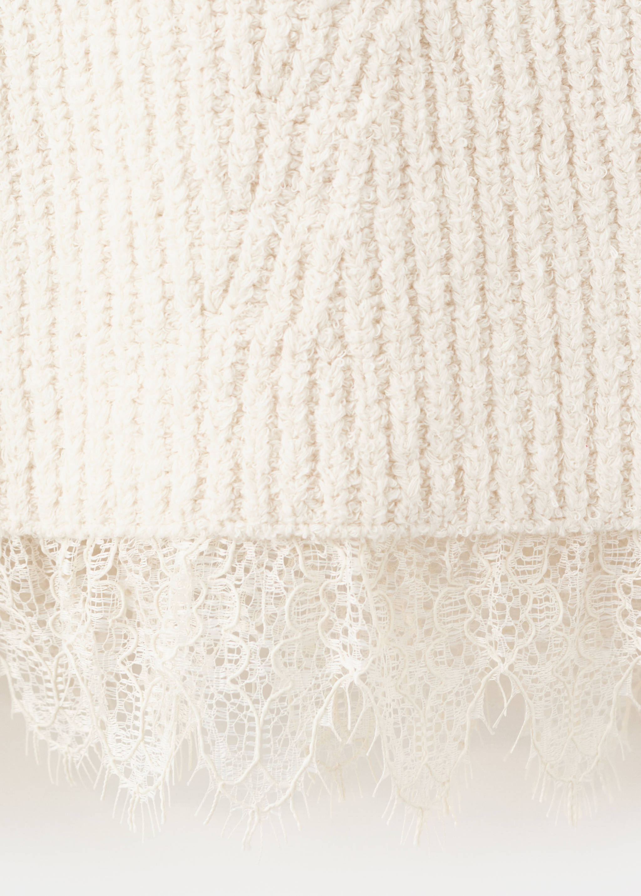 Top de malha com debrum de renda - Pormenor do artigo 0