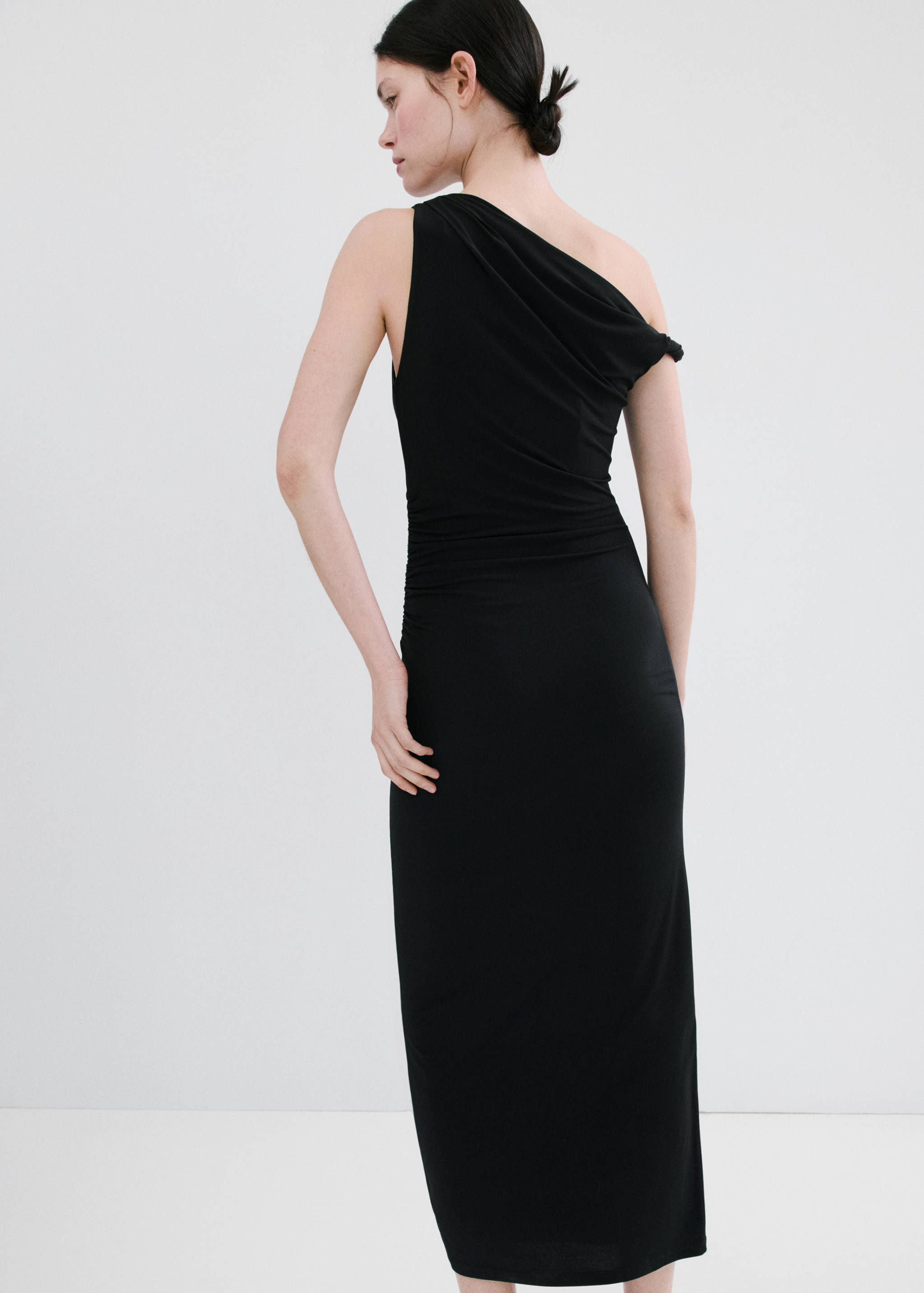 Asymmetrical dress with side slit - Reverse of the article