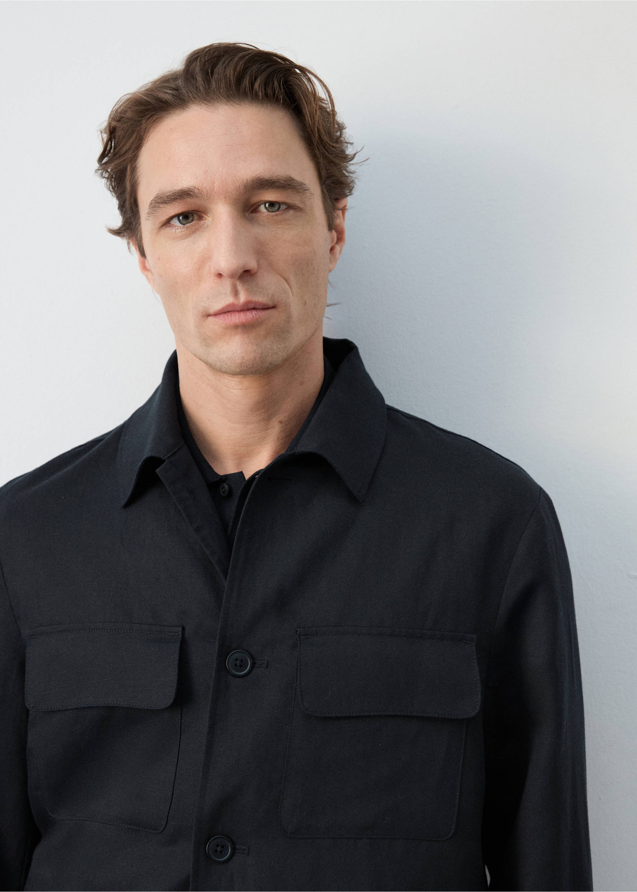 Gathered back lyocell jacket - Details of the article 1, Navy. Ref: 27055929-00.