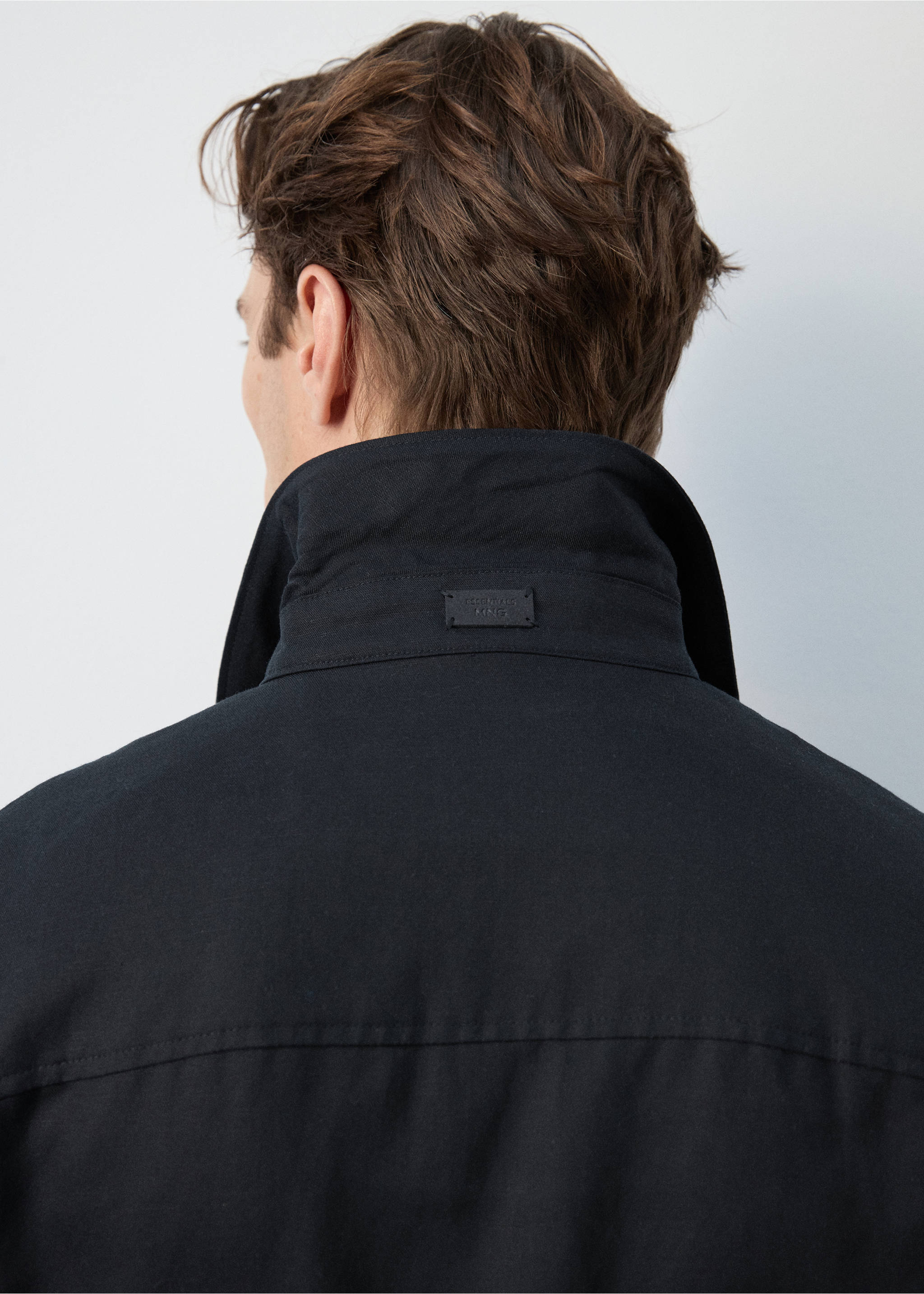 Gathered back lyocell jacket - Details of the article 6, Navy. Ref: 27055929-00.