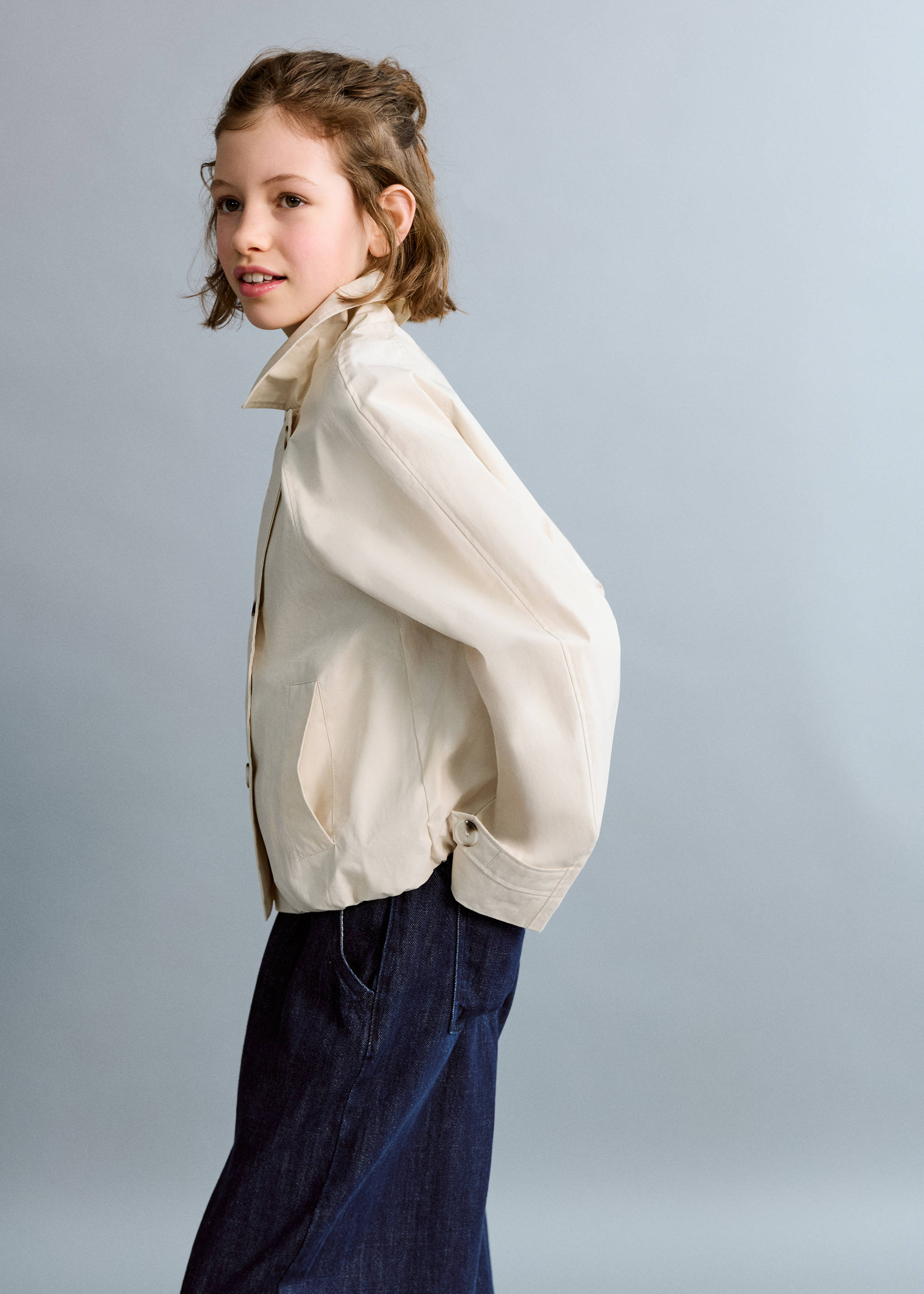 Double-breasted trench coat - Details of the article 1